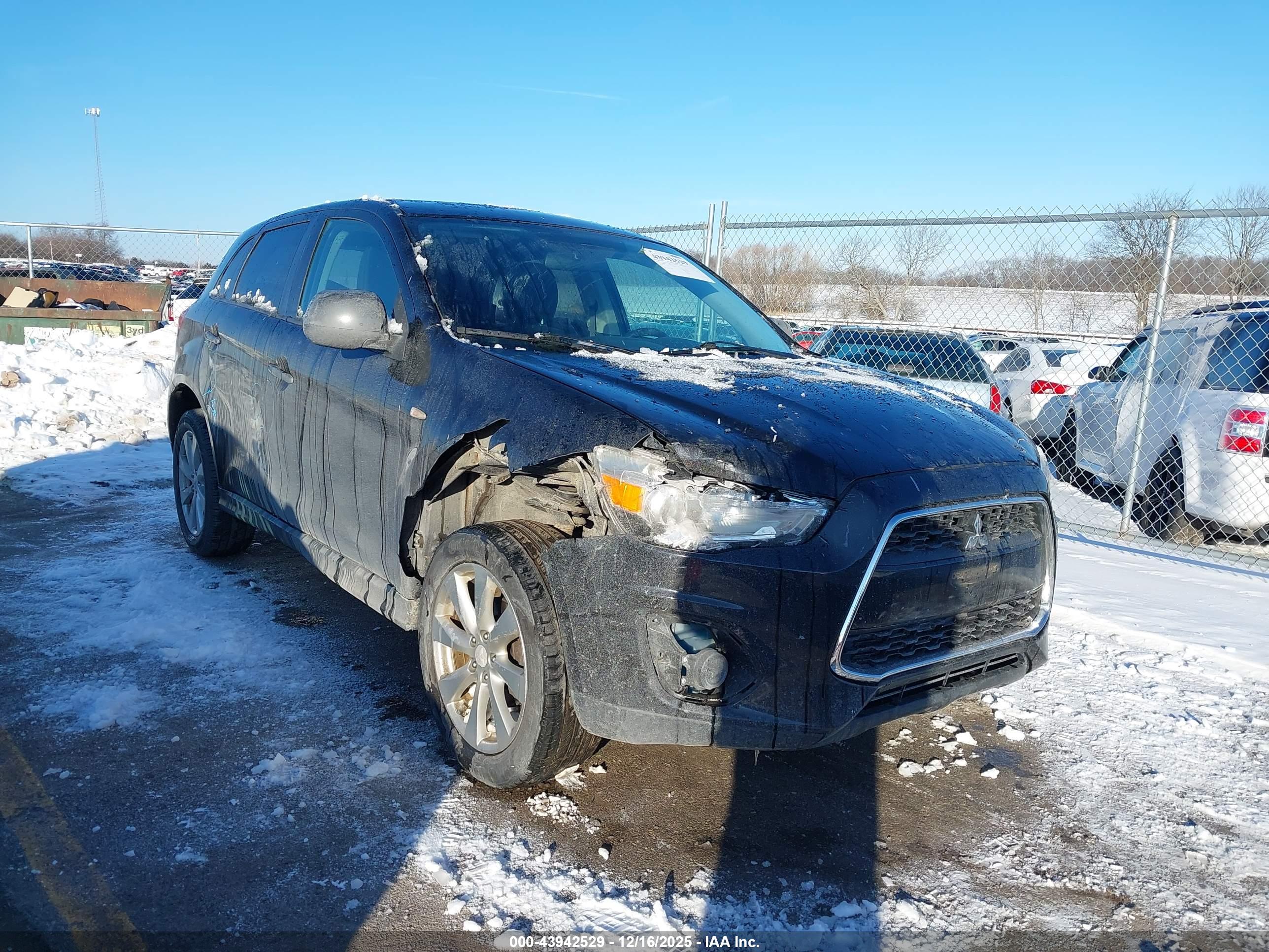 MITSUBISHI OUTLANDER image 6