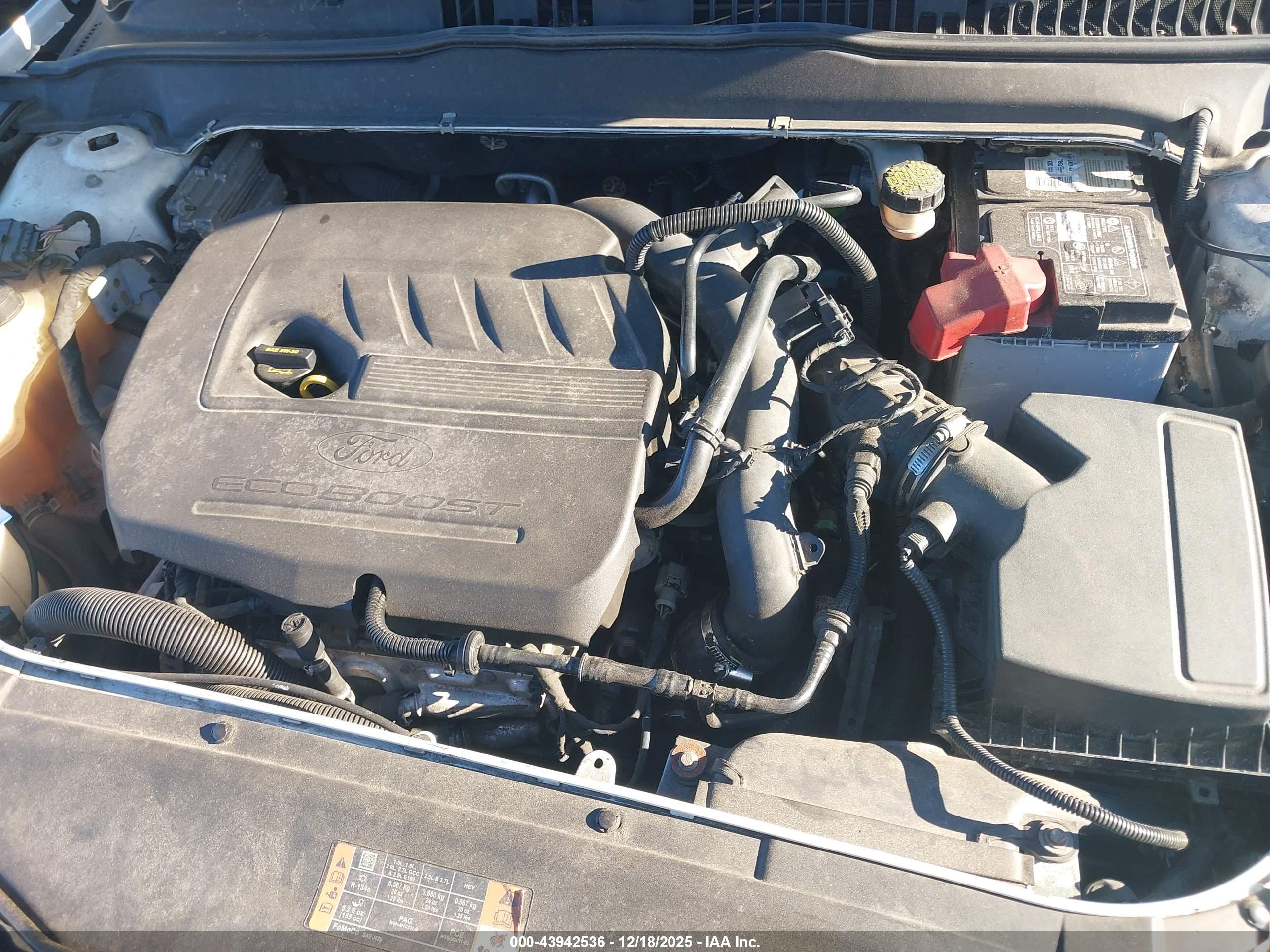 FORD FUSION image 10