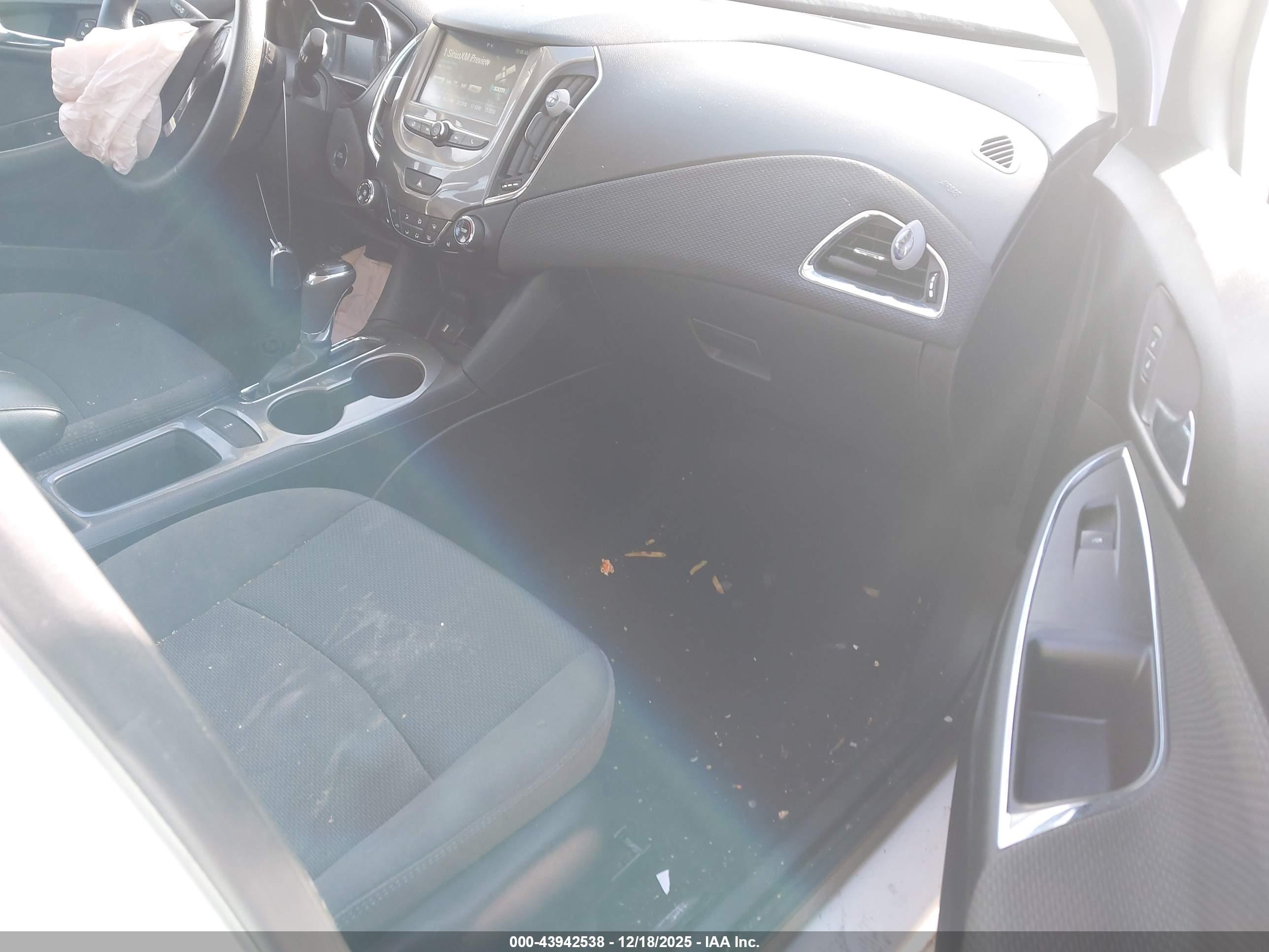 CHEVROLET CRUZE image 5