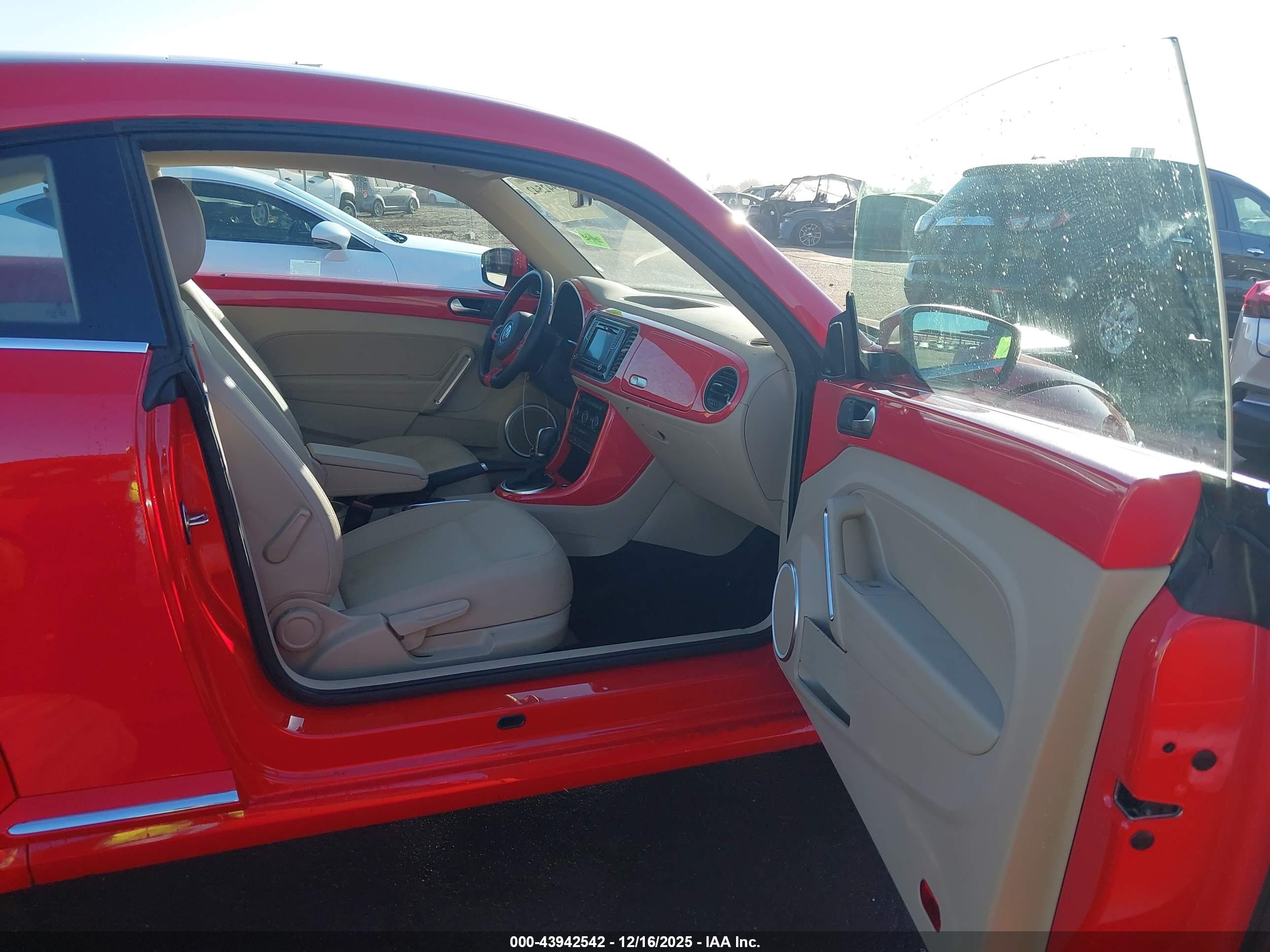 VOLKSWAGEN BEETLE image 5