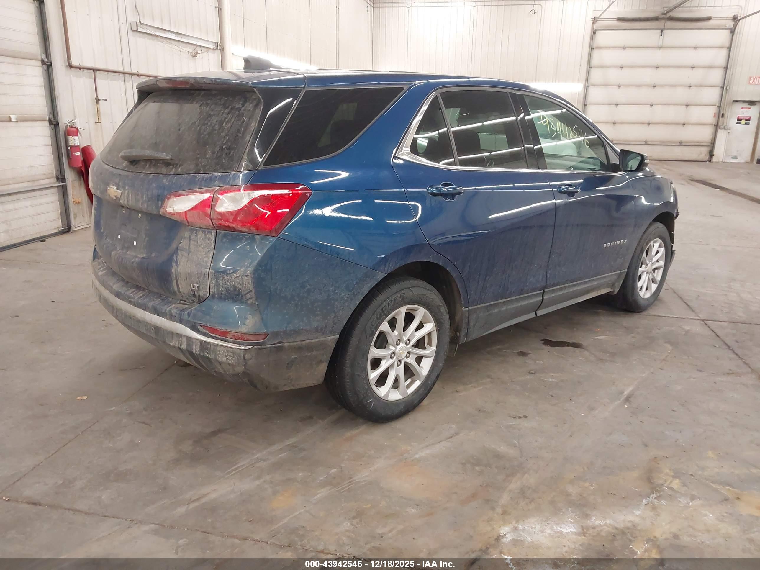 CHEVROLET EQUINOX image 4