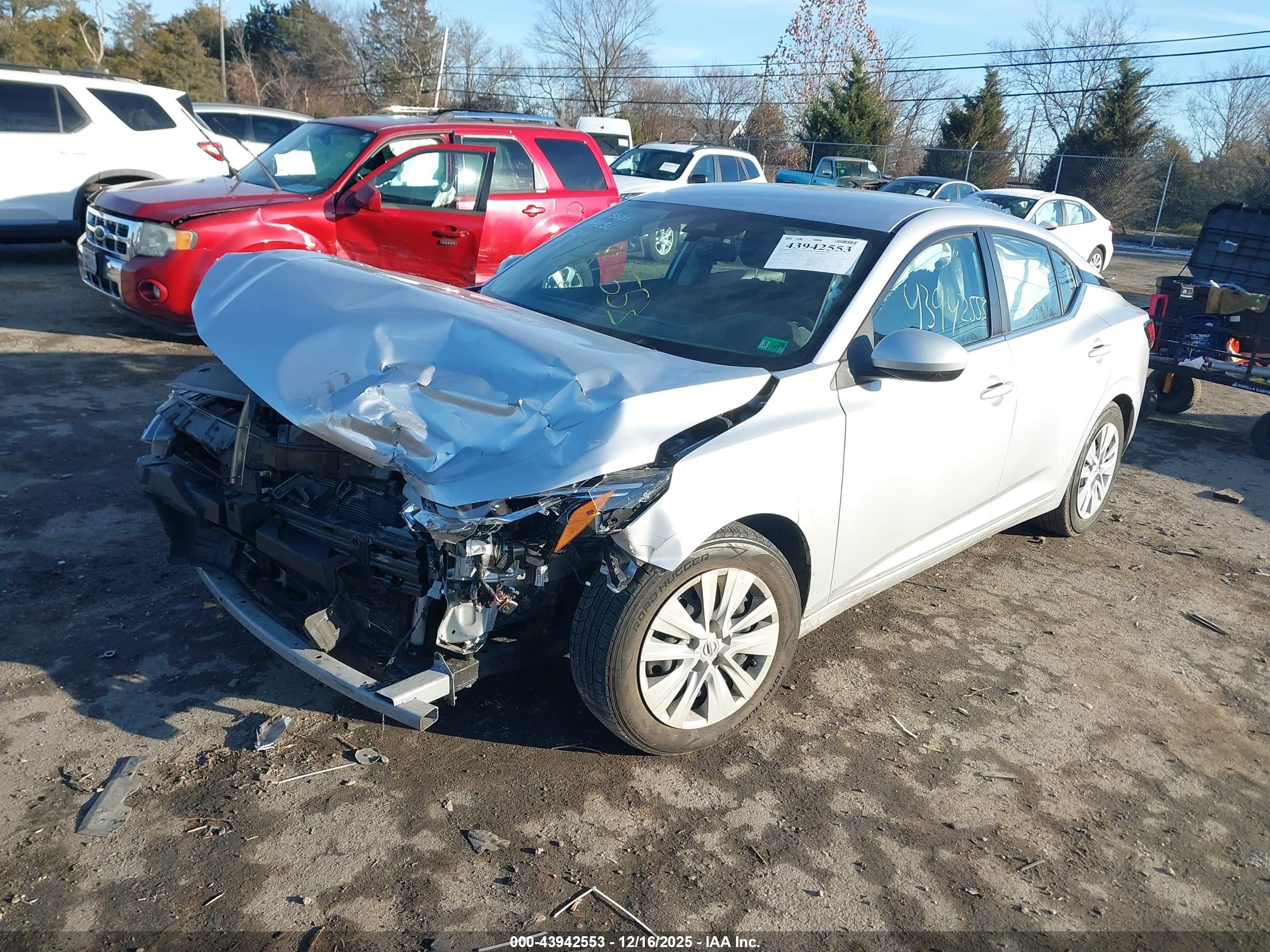 NISSAN SENTRA image 2