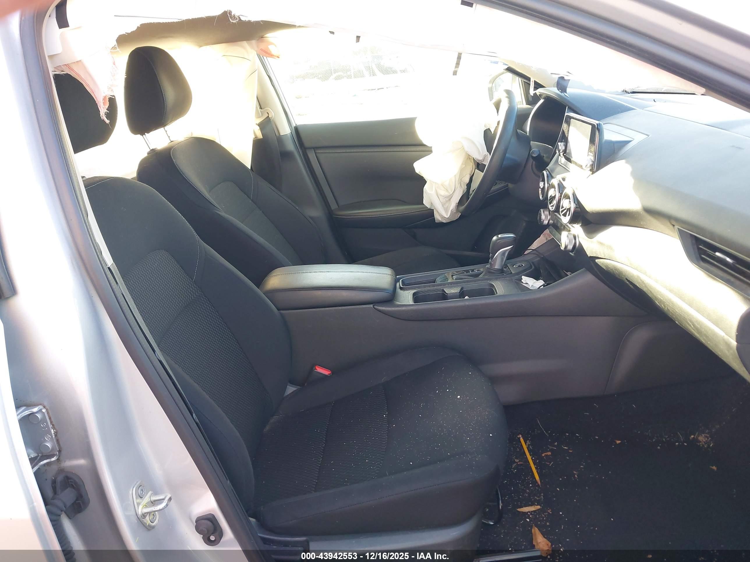 NISSAN SENTRA image 5