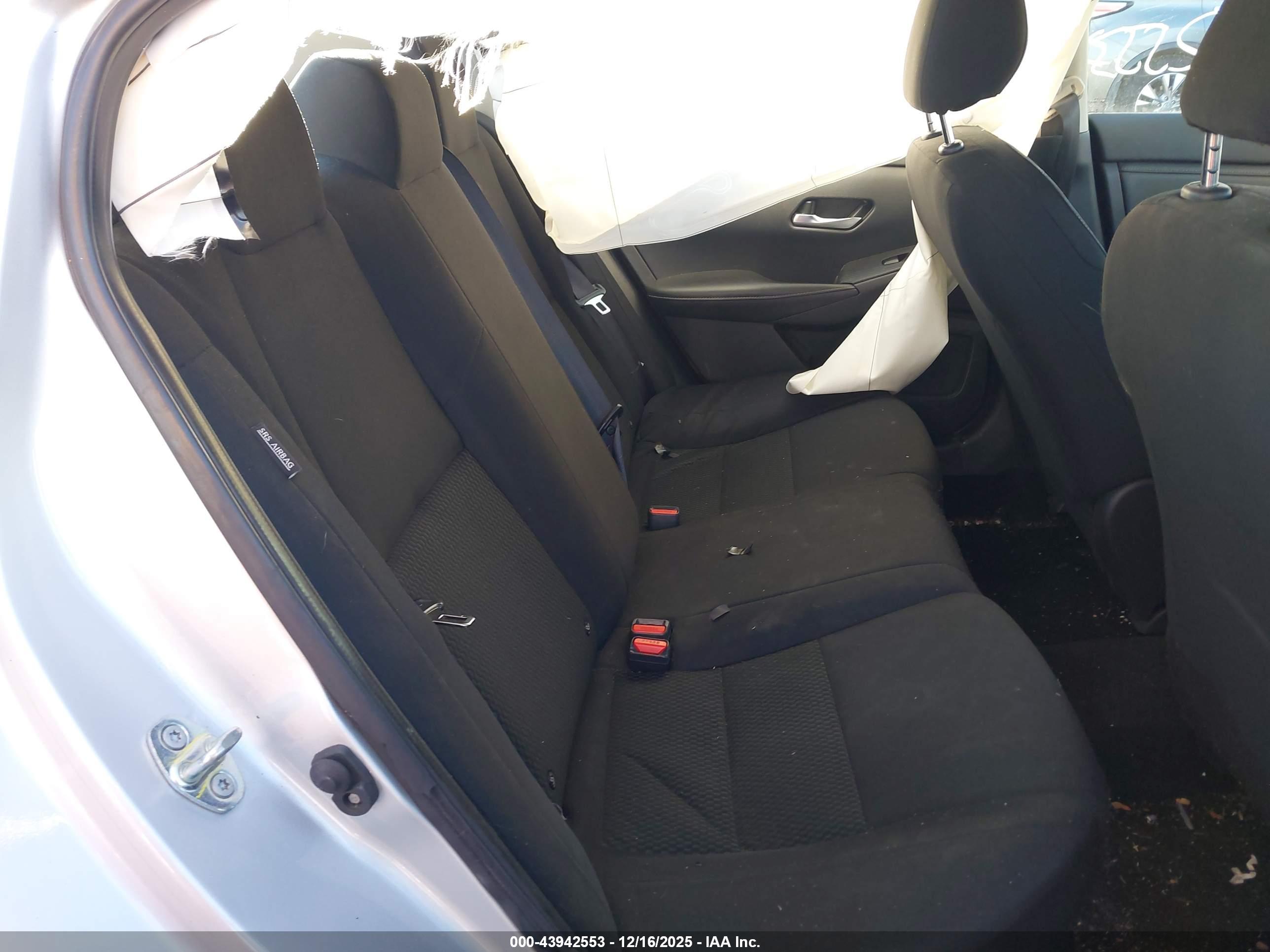 NISSAN SENTRA image 8