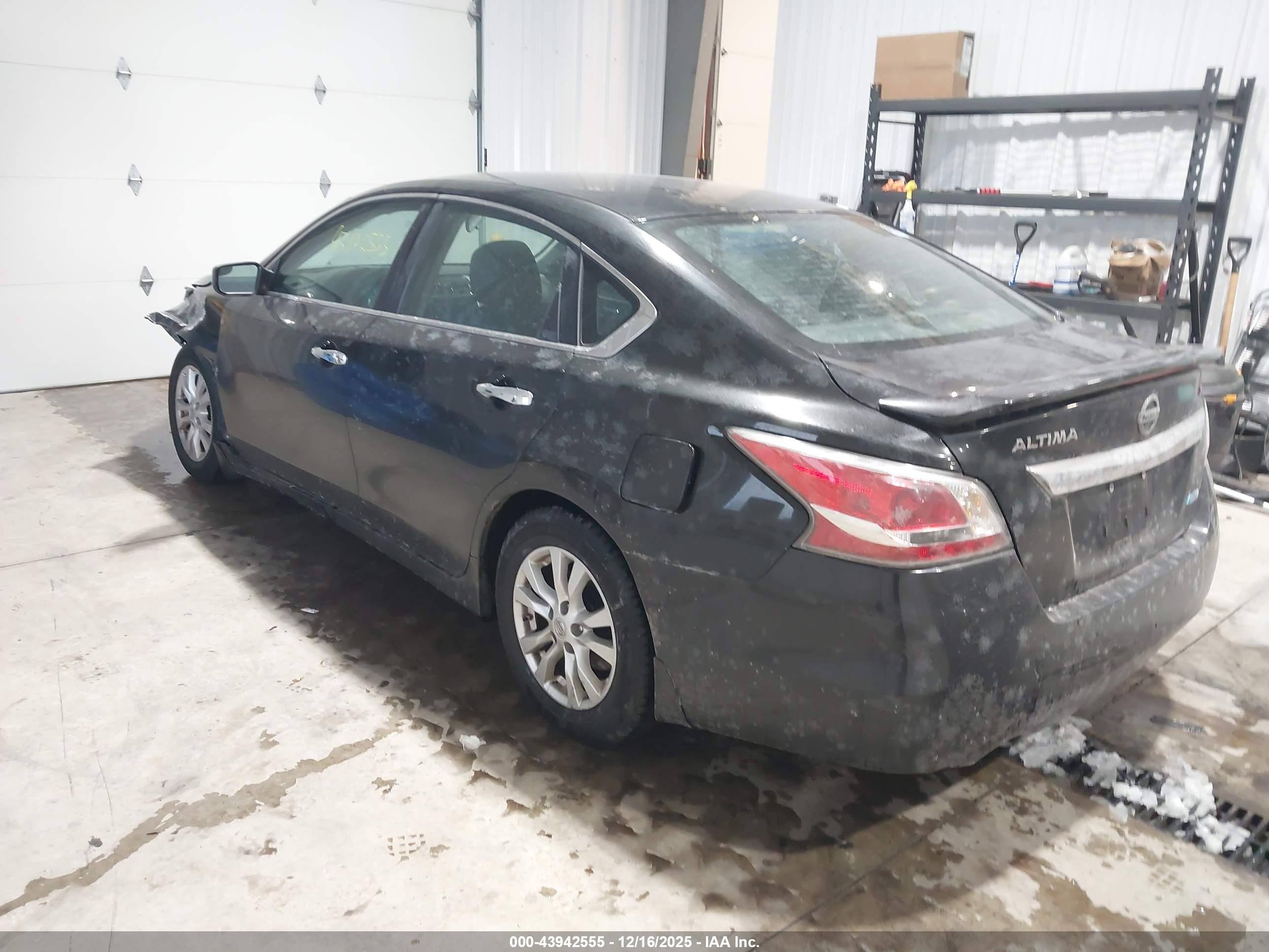 NISSAN ALTIMA image 3