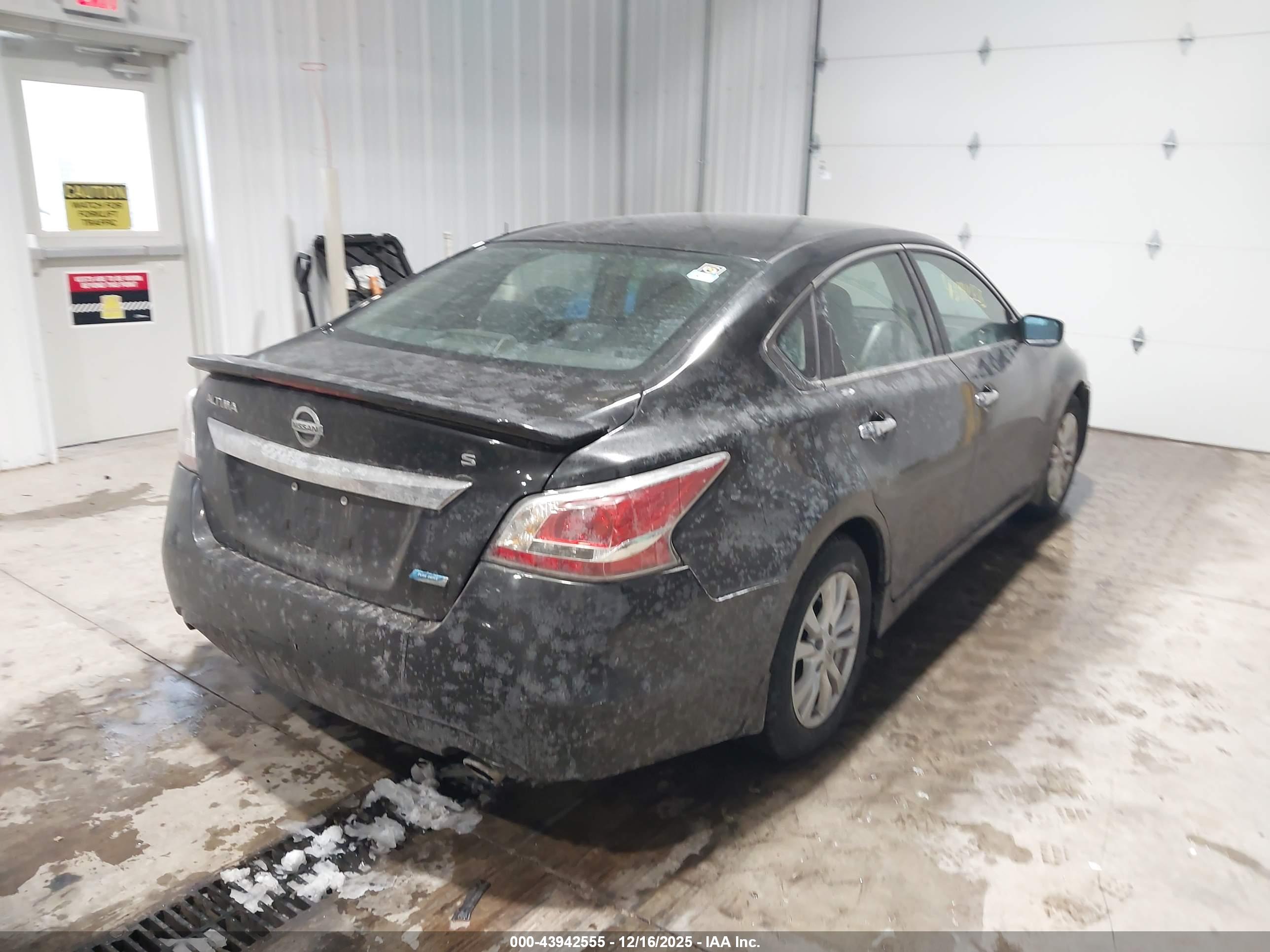 NISSAN ALTIMA image 4