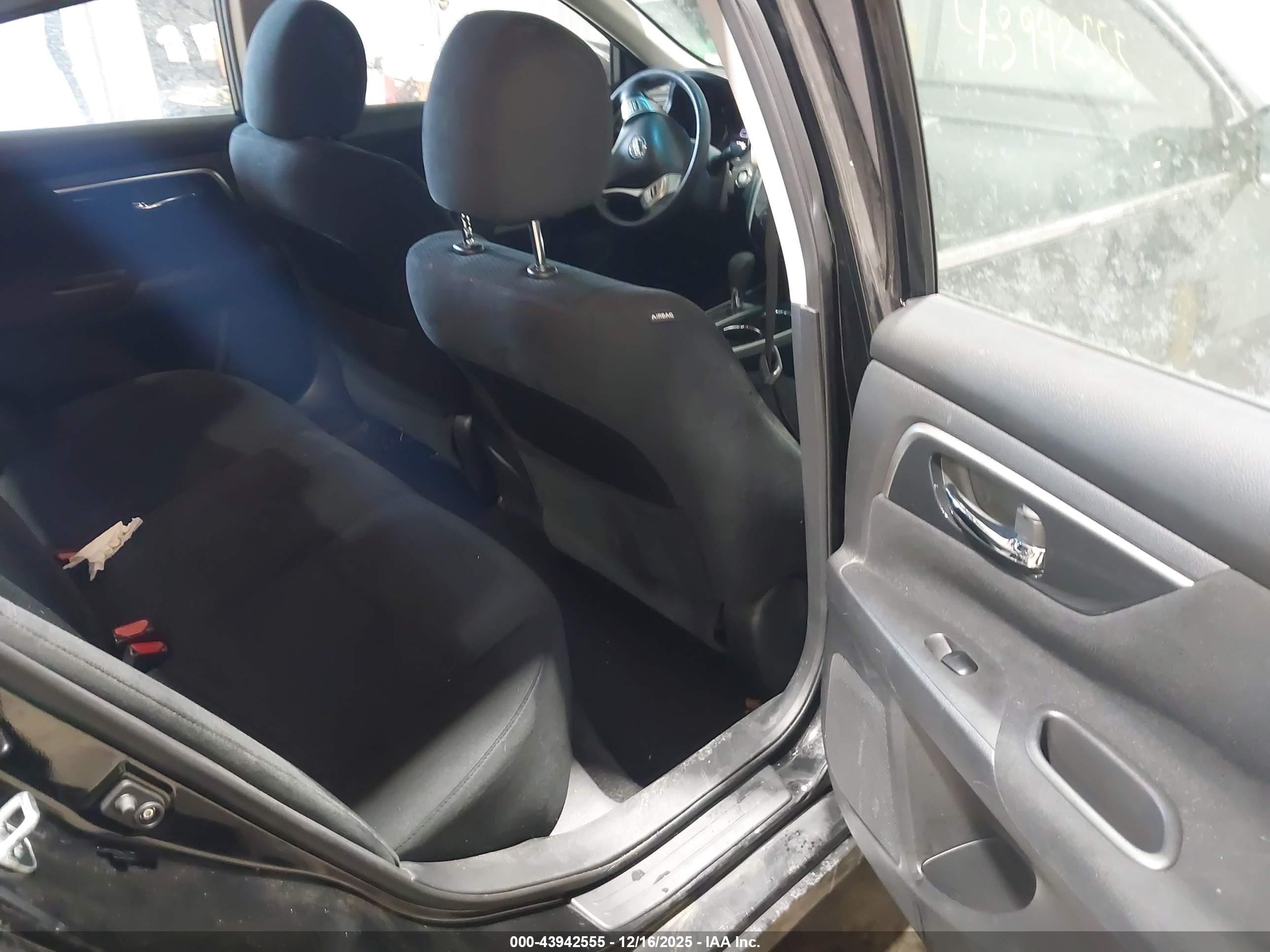 NISSAN ALTIMA image 8