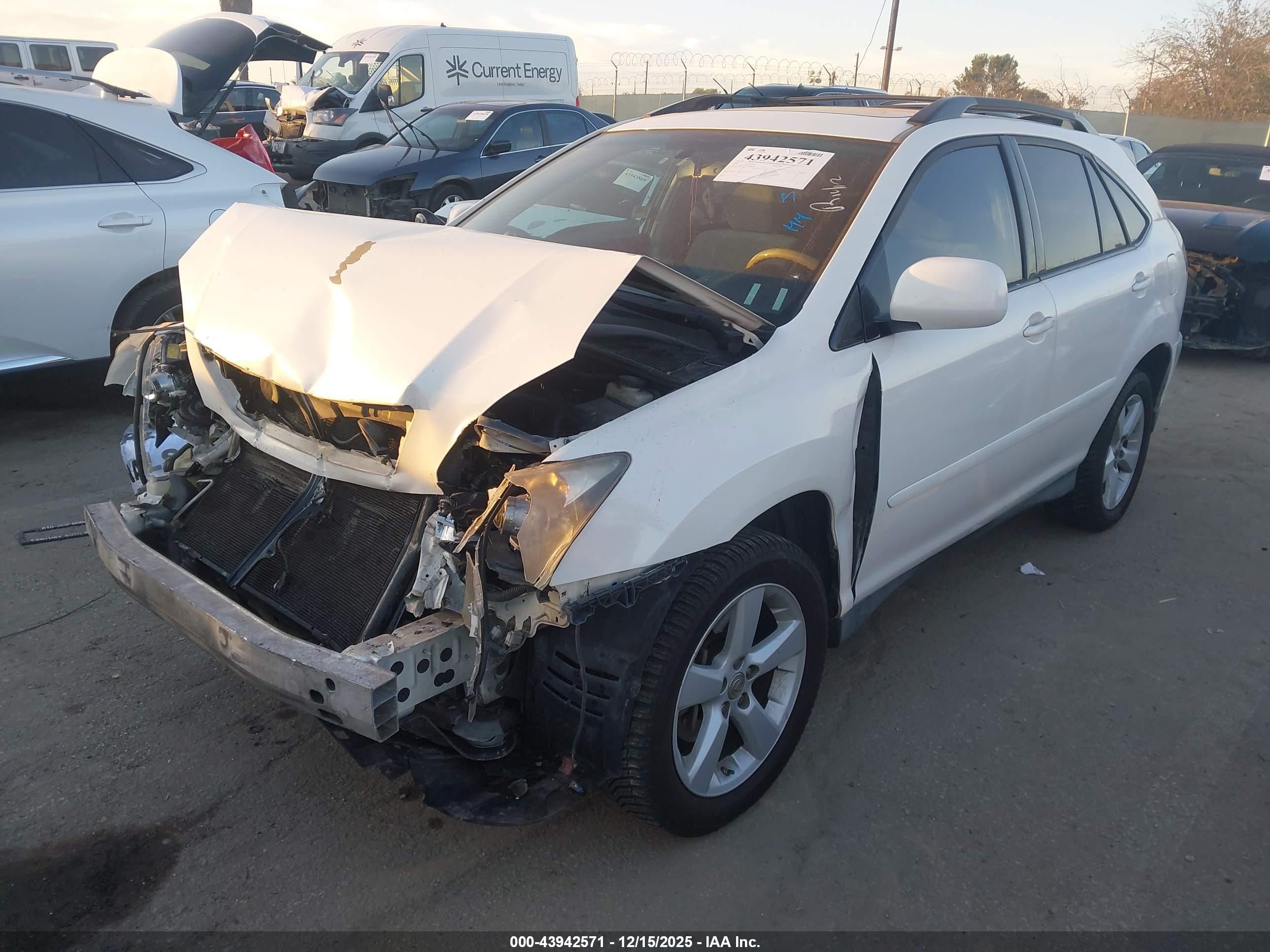 LEXUS RX image 2