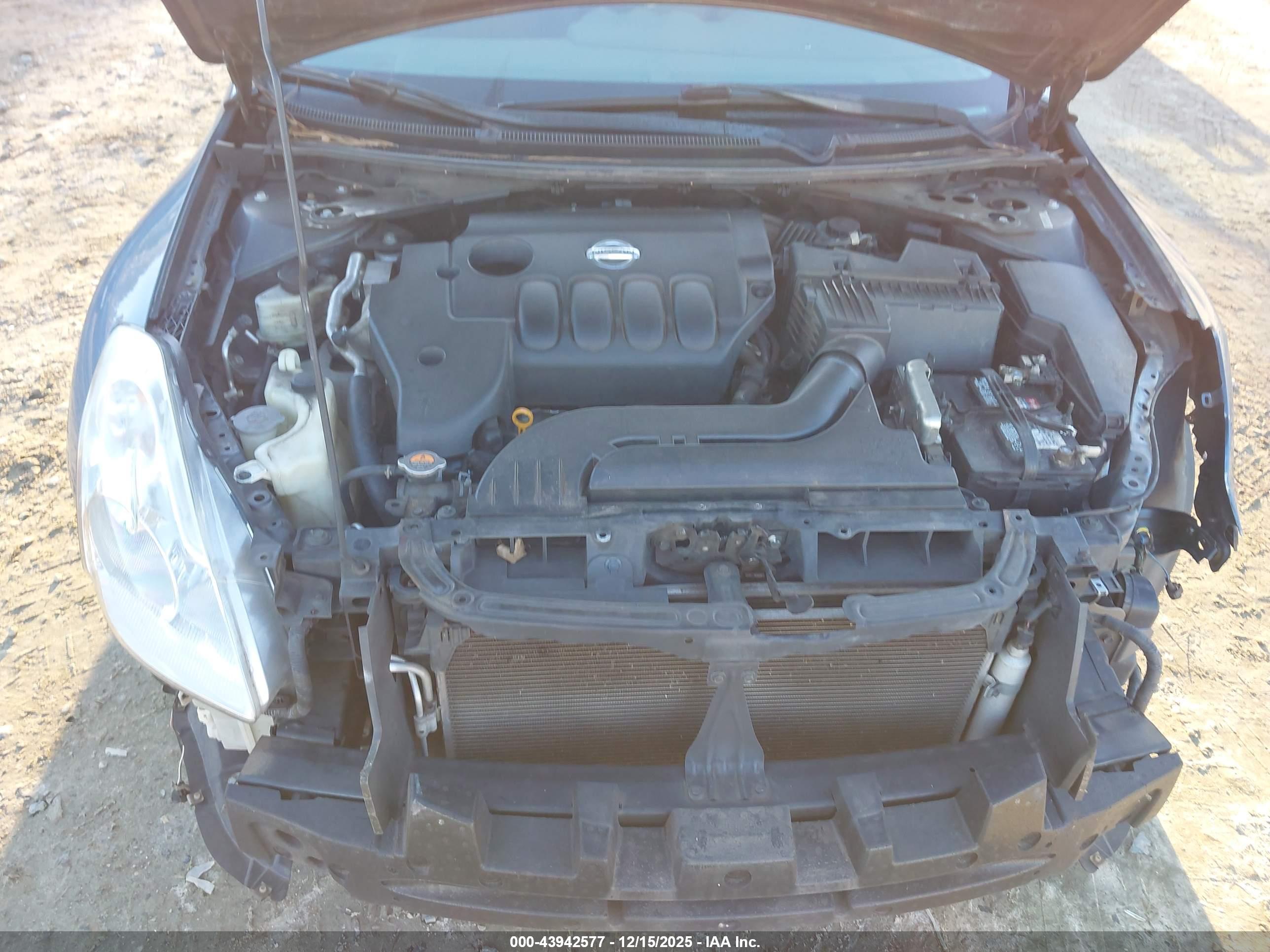NISSAN ALTIMA image 10