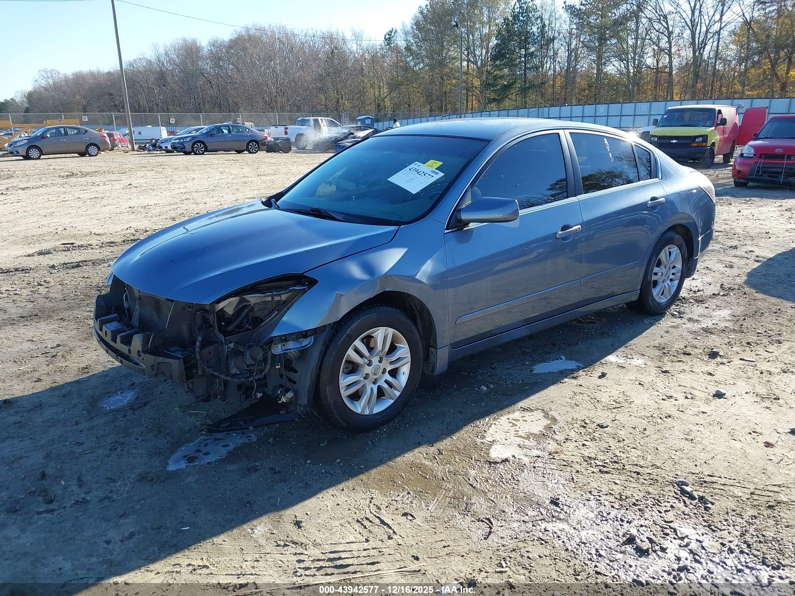 NISSAN ALTIMA image 2