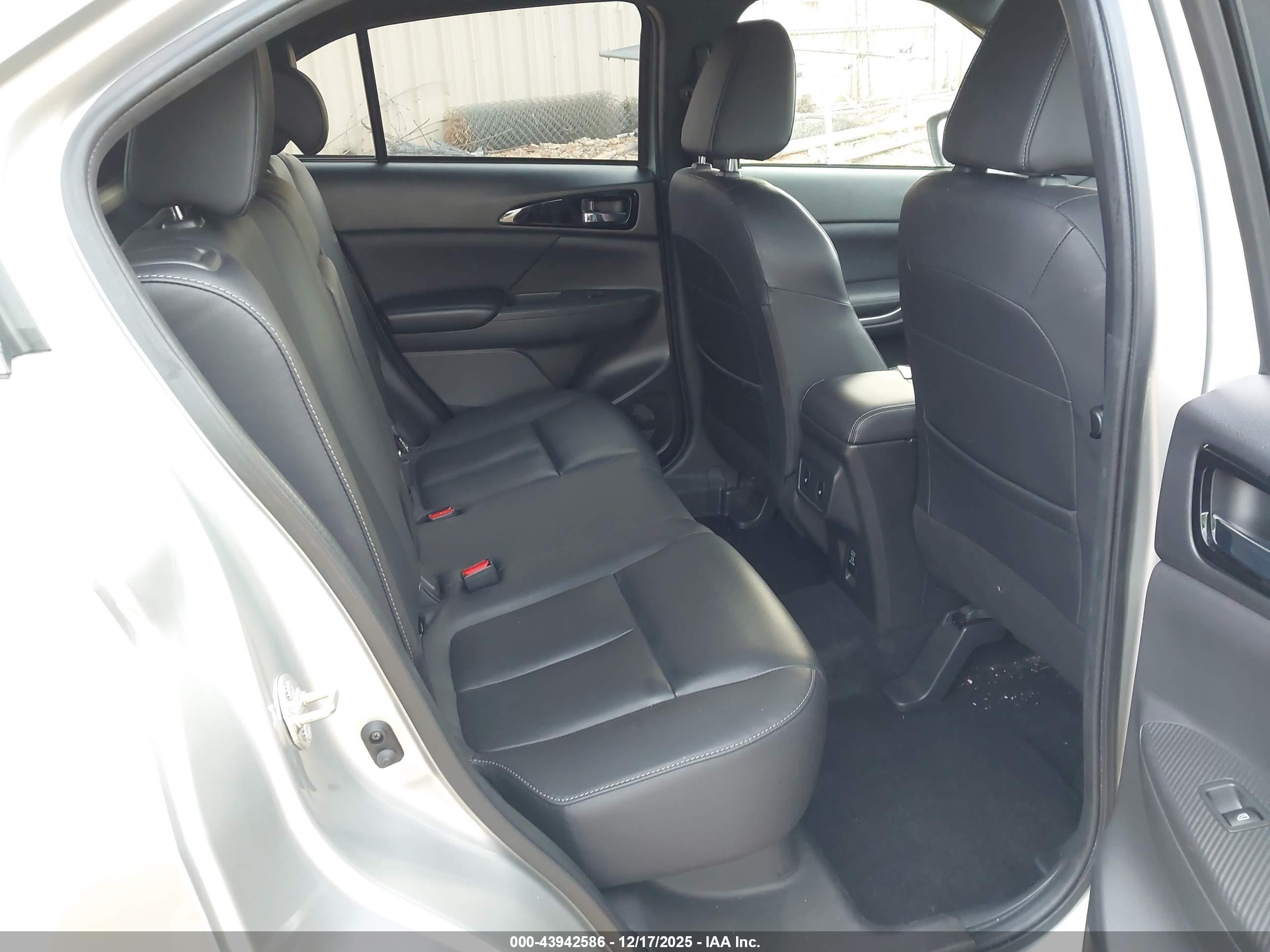 MITSUBISHI ECLIPSE image 8