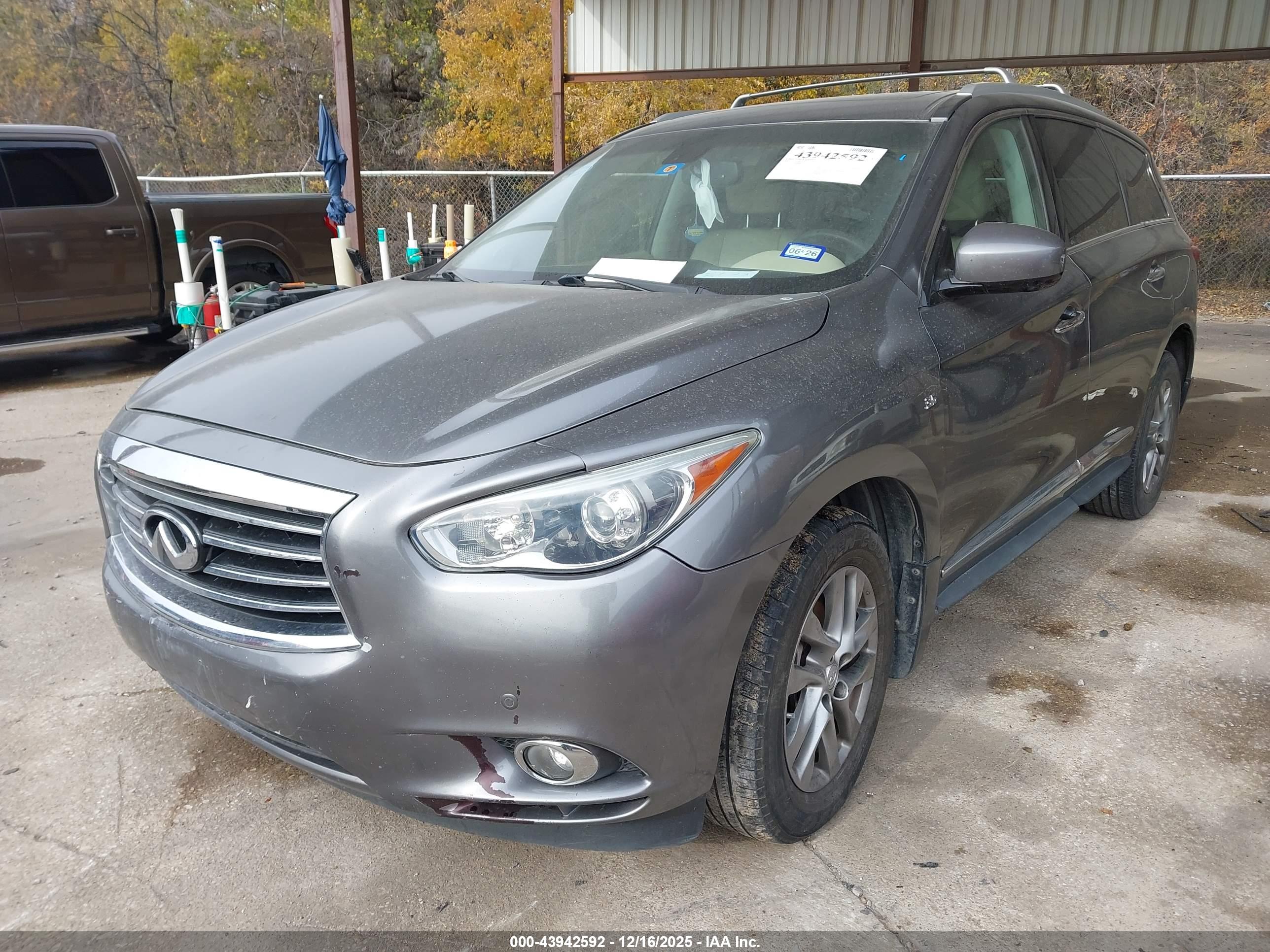 INFINITI QX60 image 2
