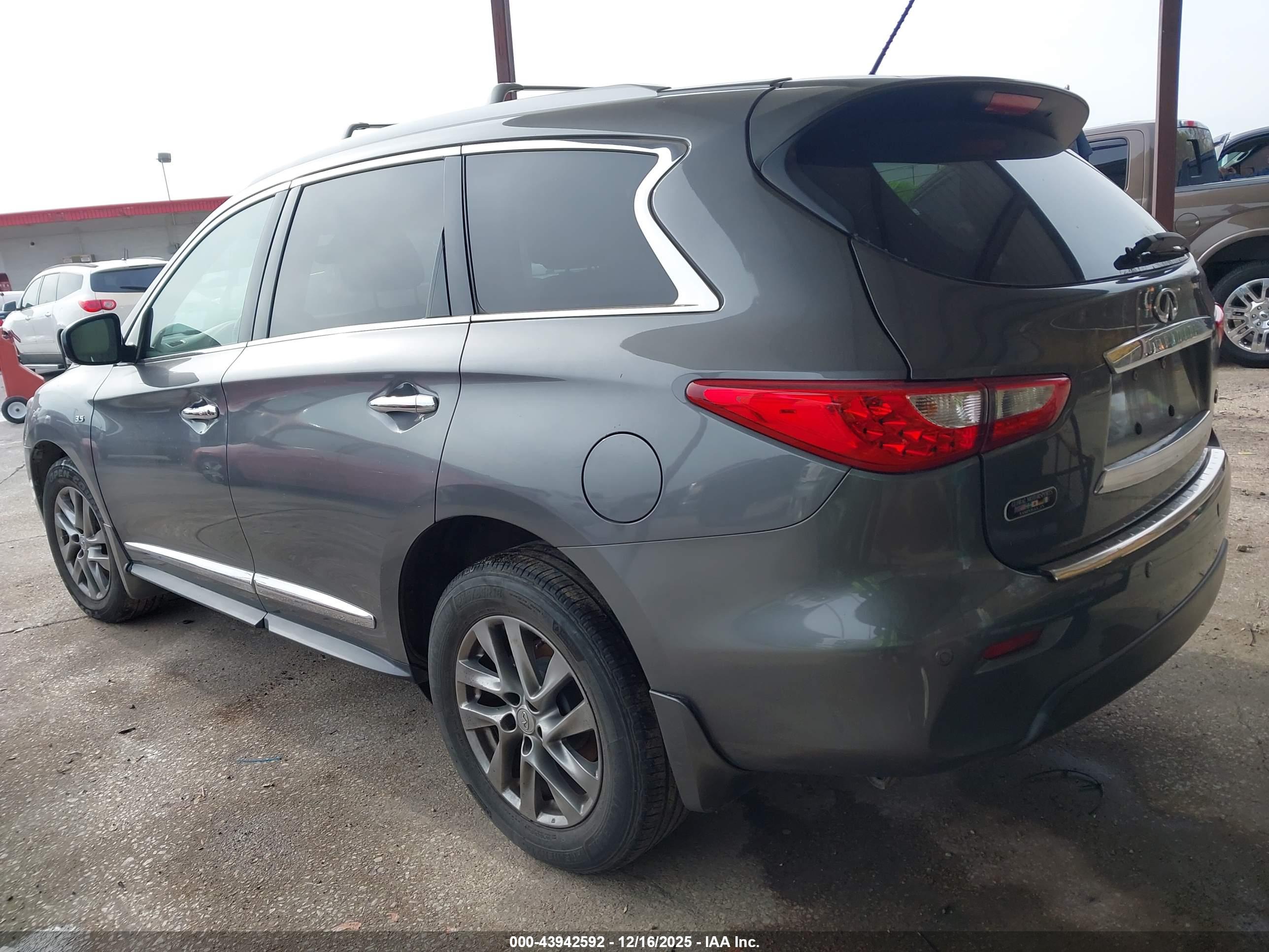 INFINITI QX60 image 3
