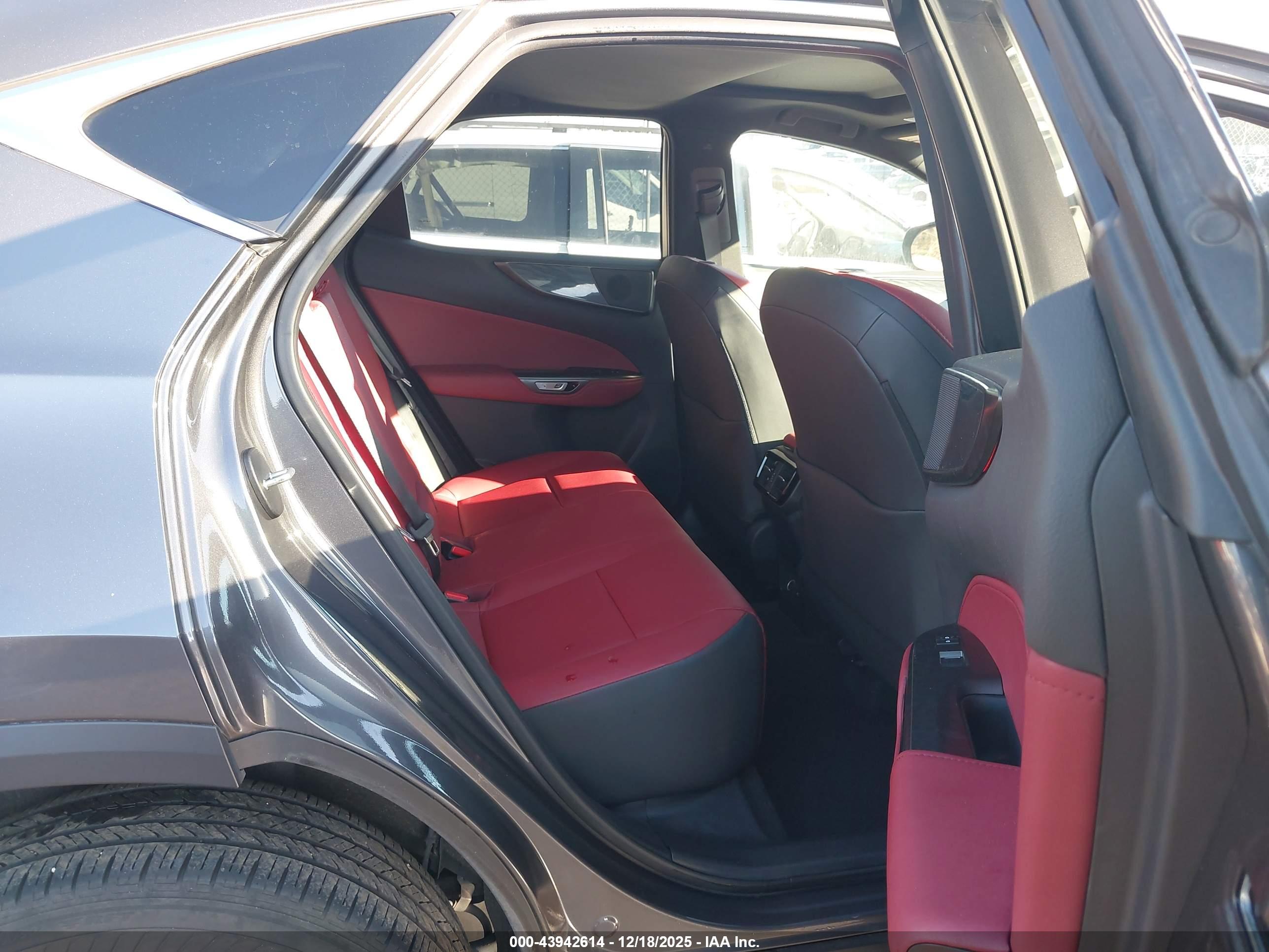 LEXUS NX image 8