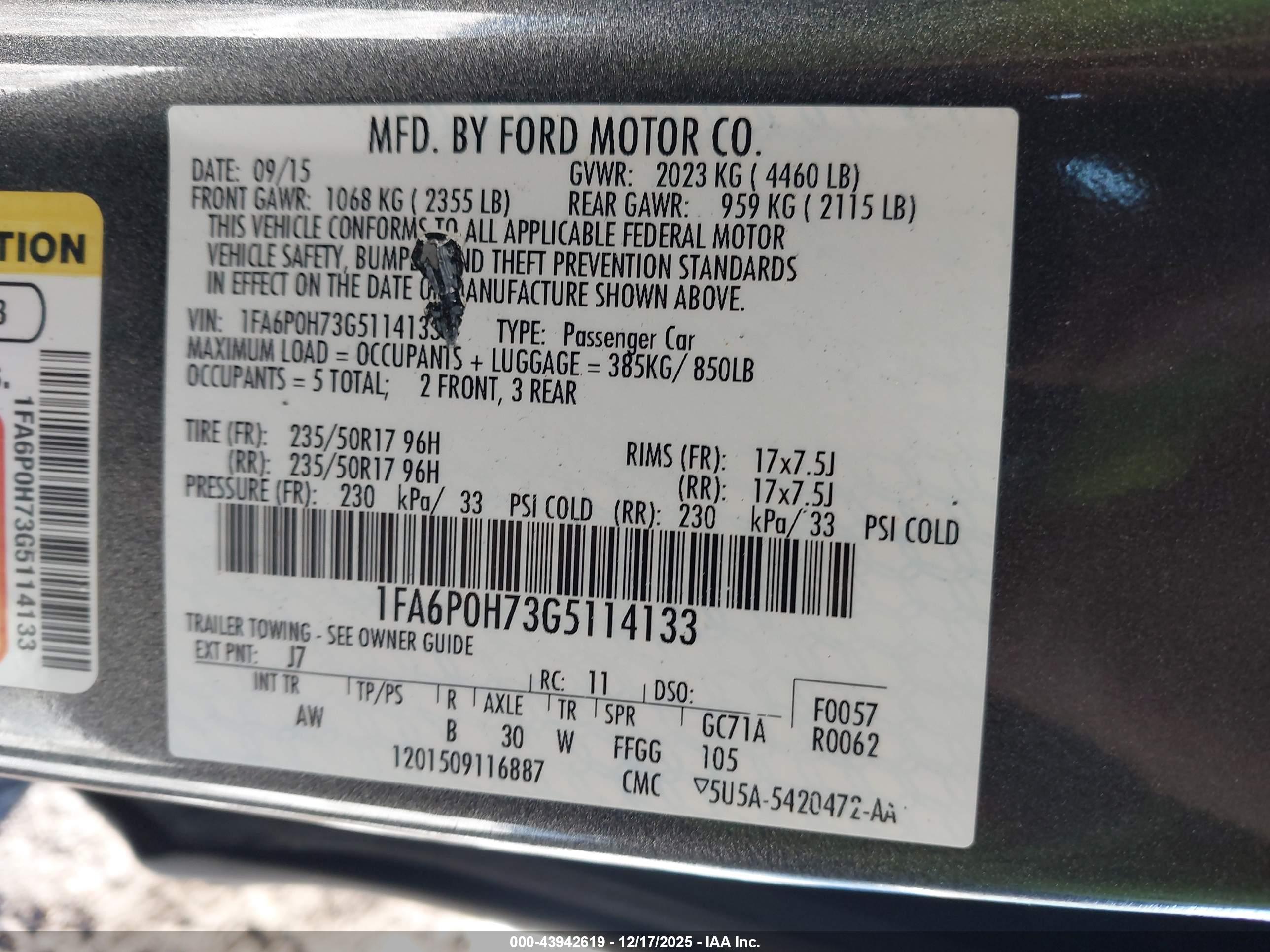 FORD FUSION image 9