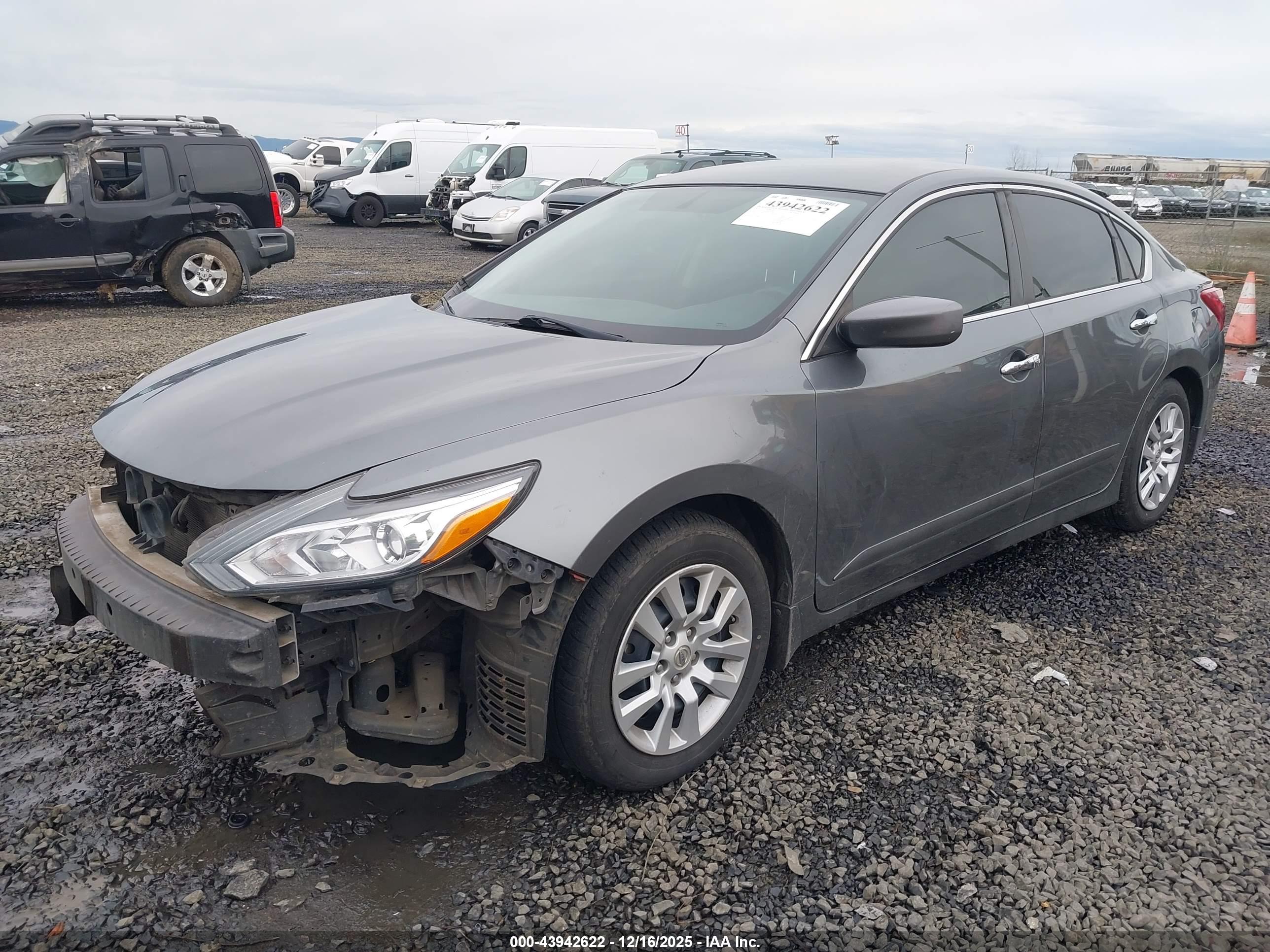 NISSAN ALTIMA image 2
