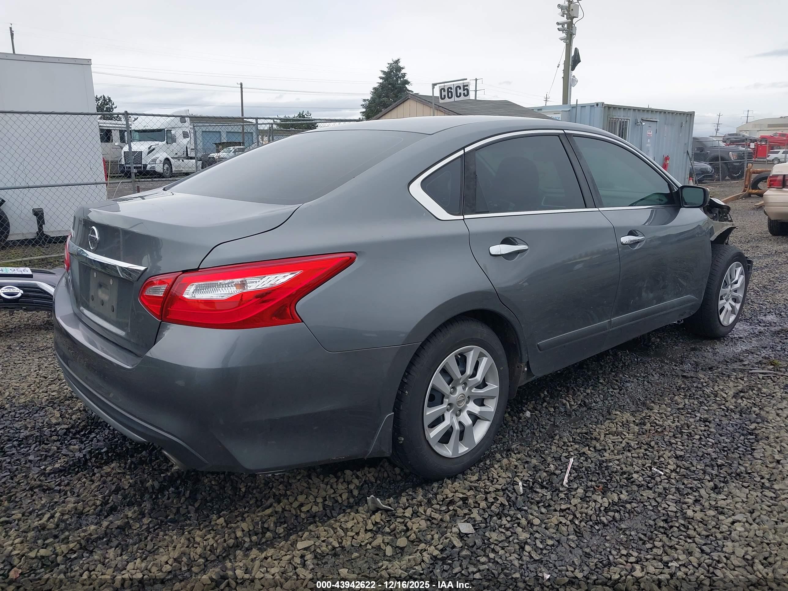 NISSAN ALTIMA image 4
