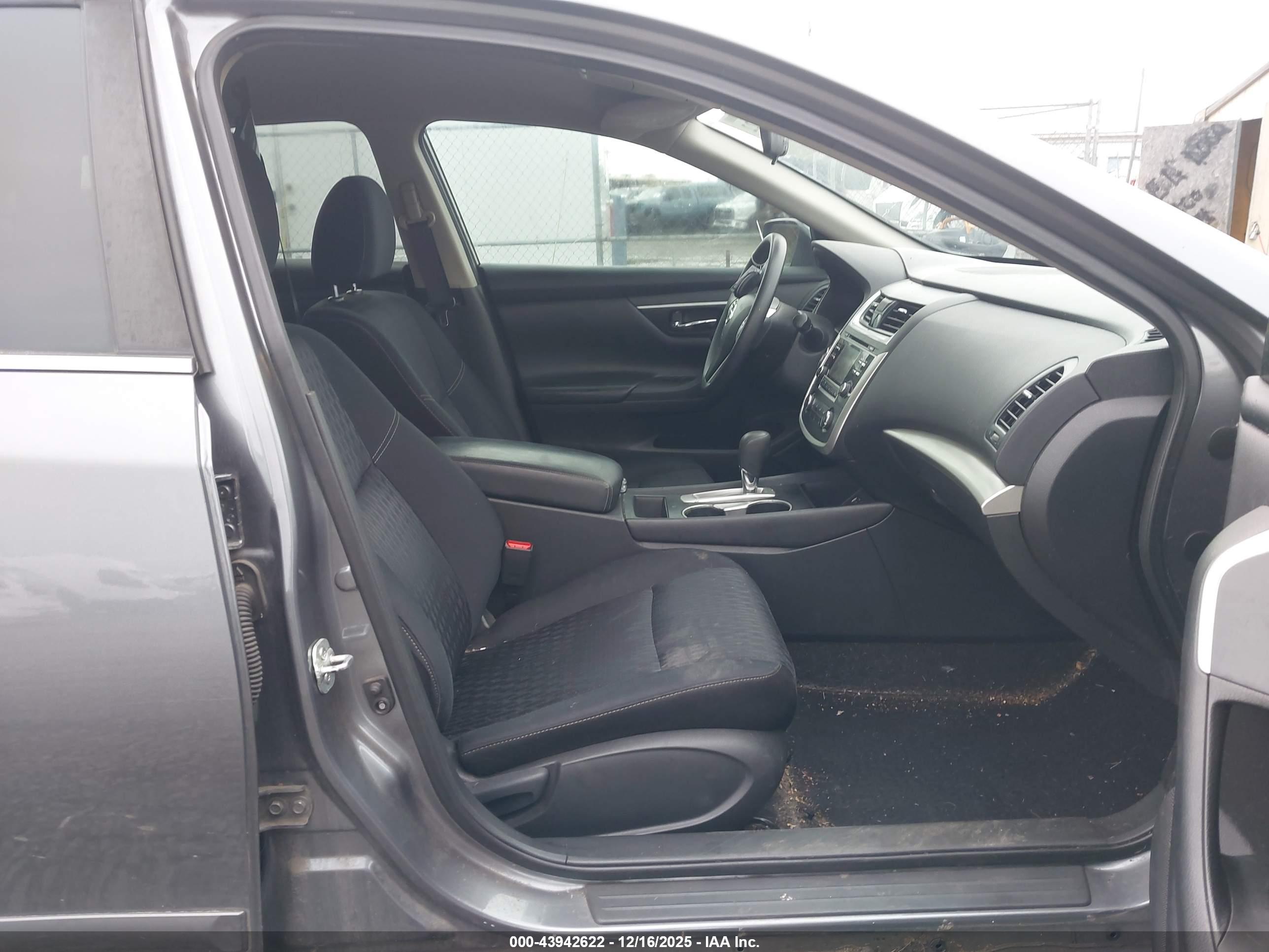 NISSAN ALTIMA image 5