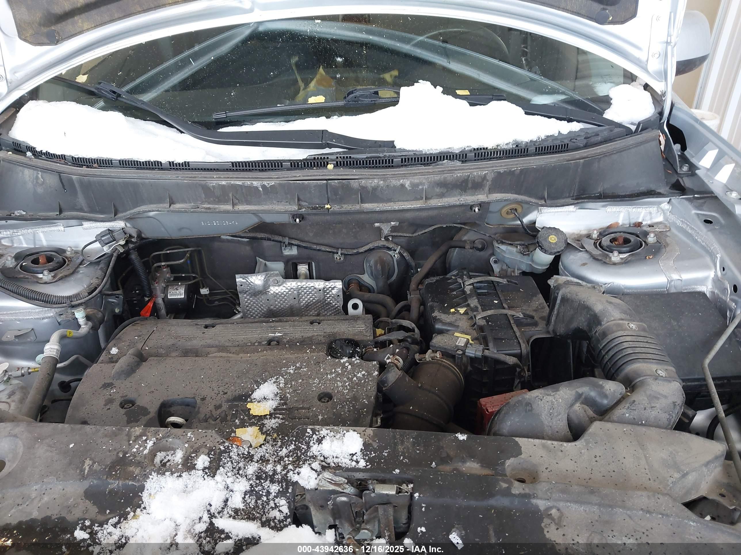 MITSUBISHI OUTLANDER image 10