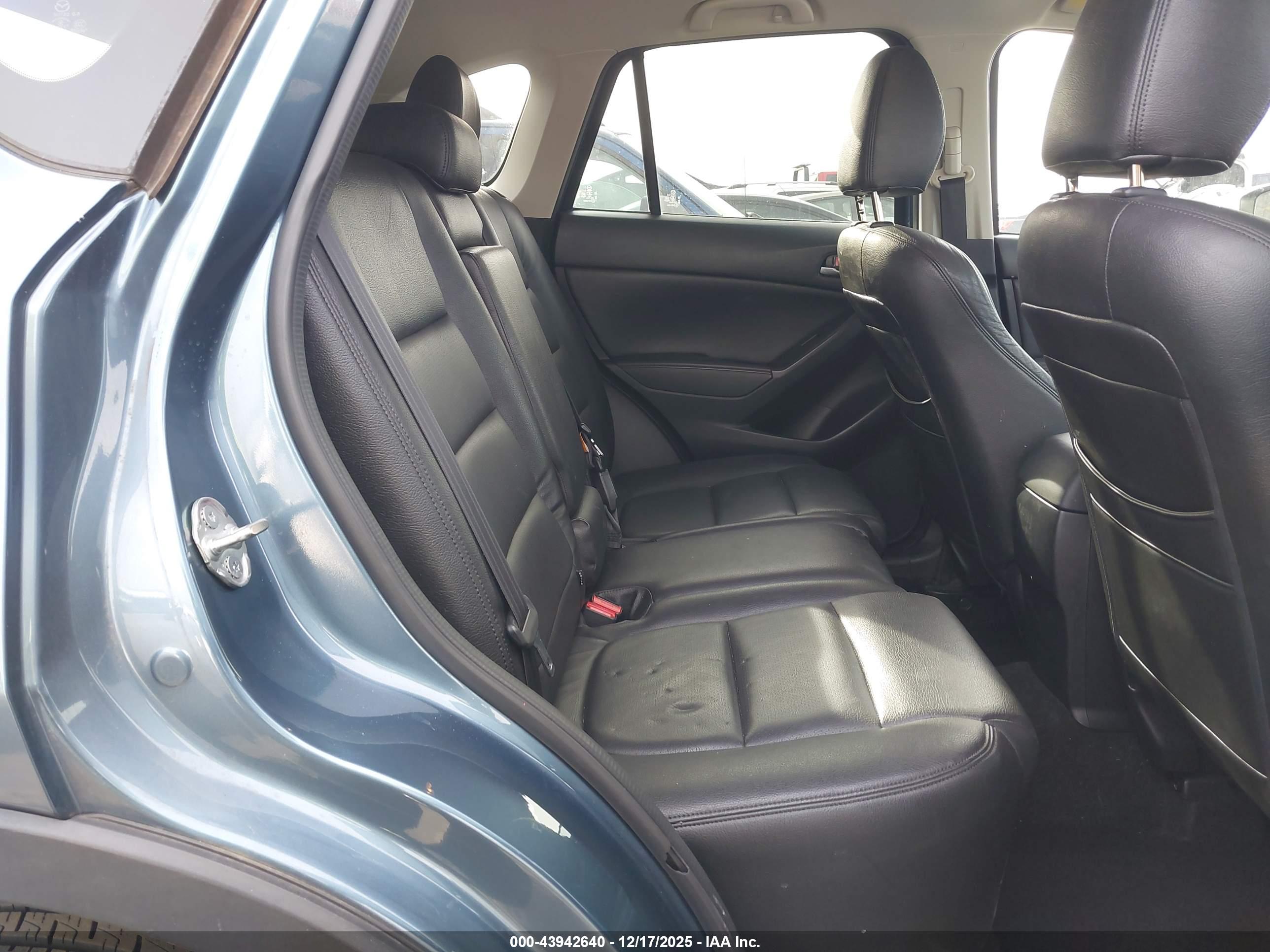 MAZDA CX-5 image 8