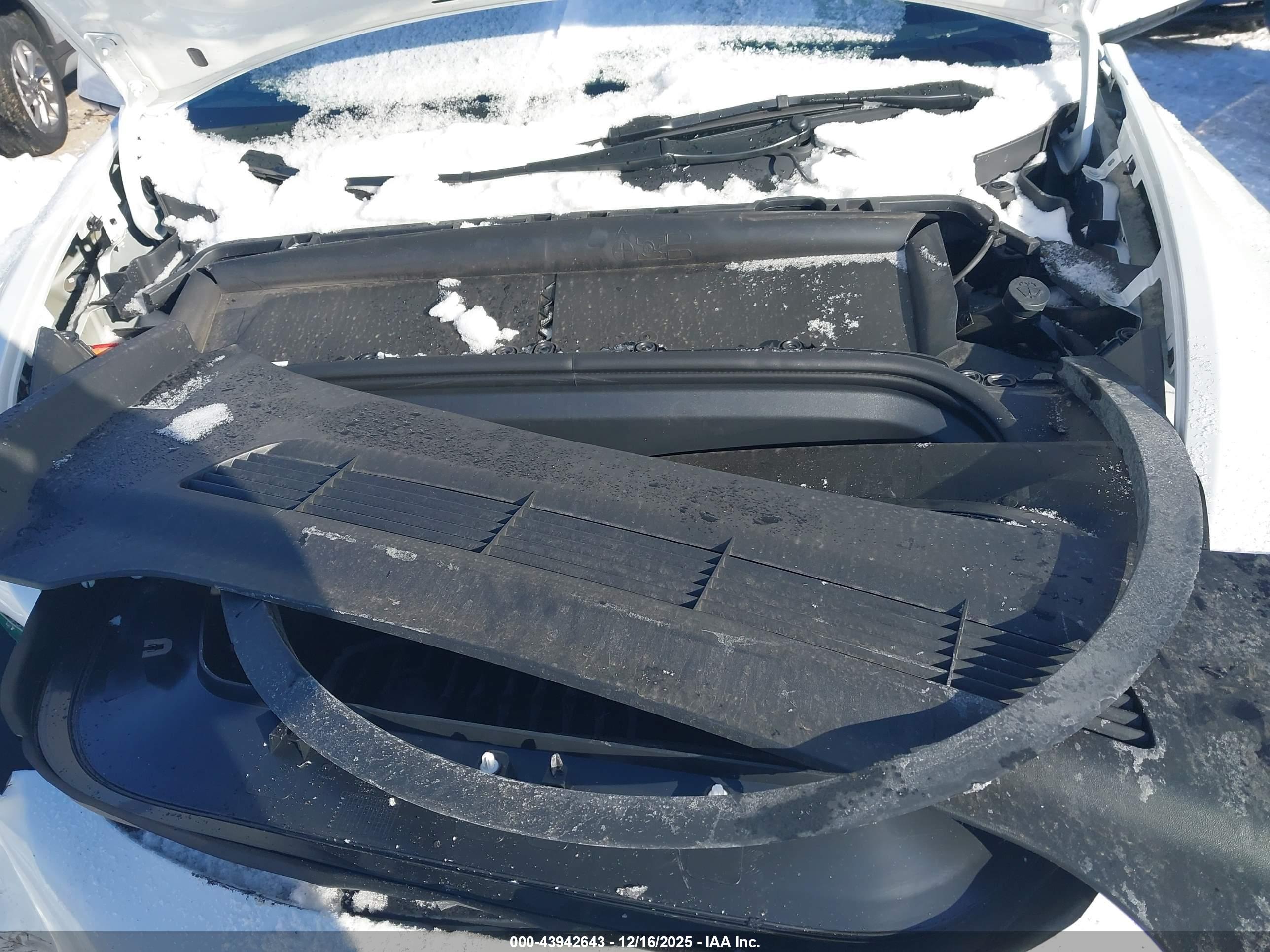 TESLA MODEL image 10