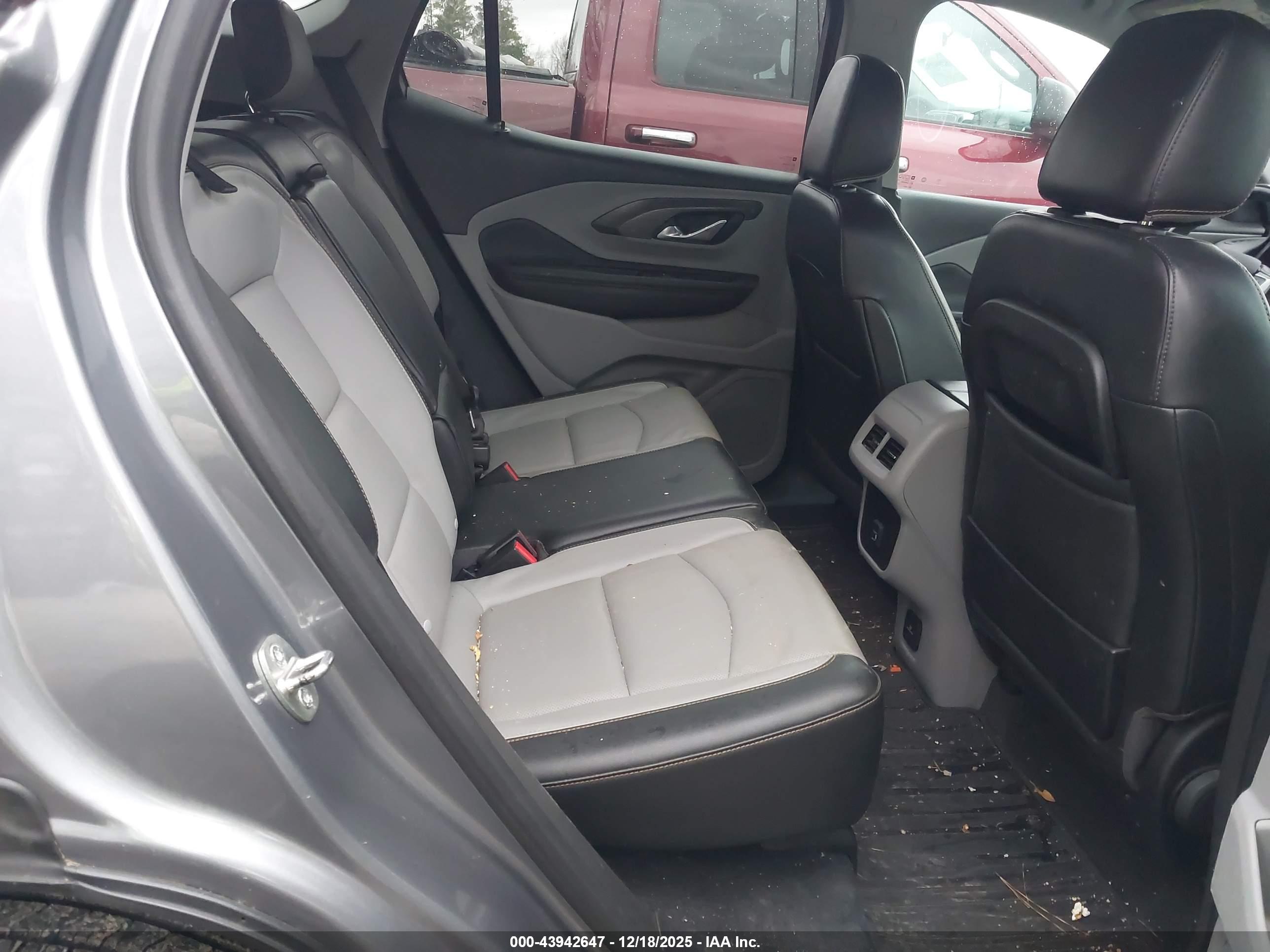 GMC TERRAIN image 8
