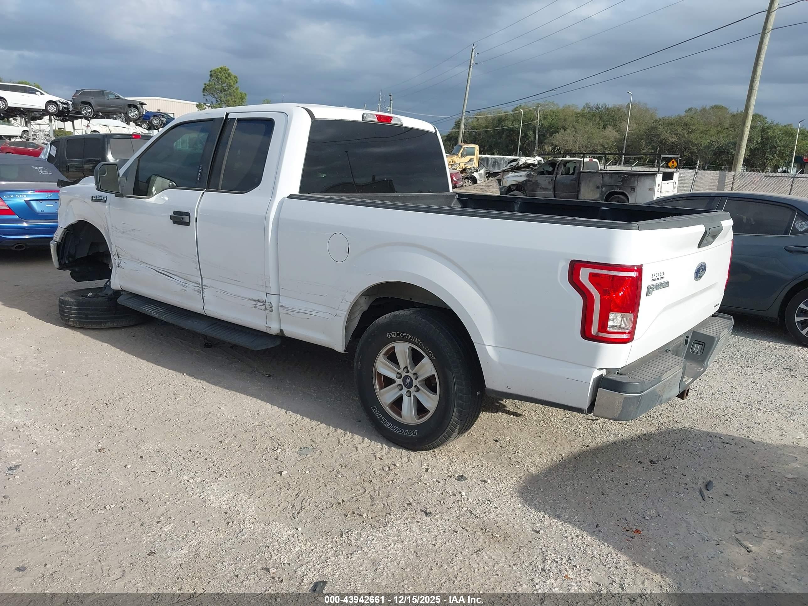 FORD F-150 image 3