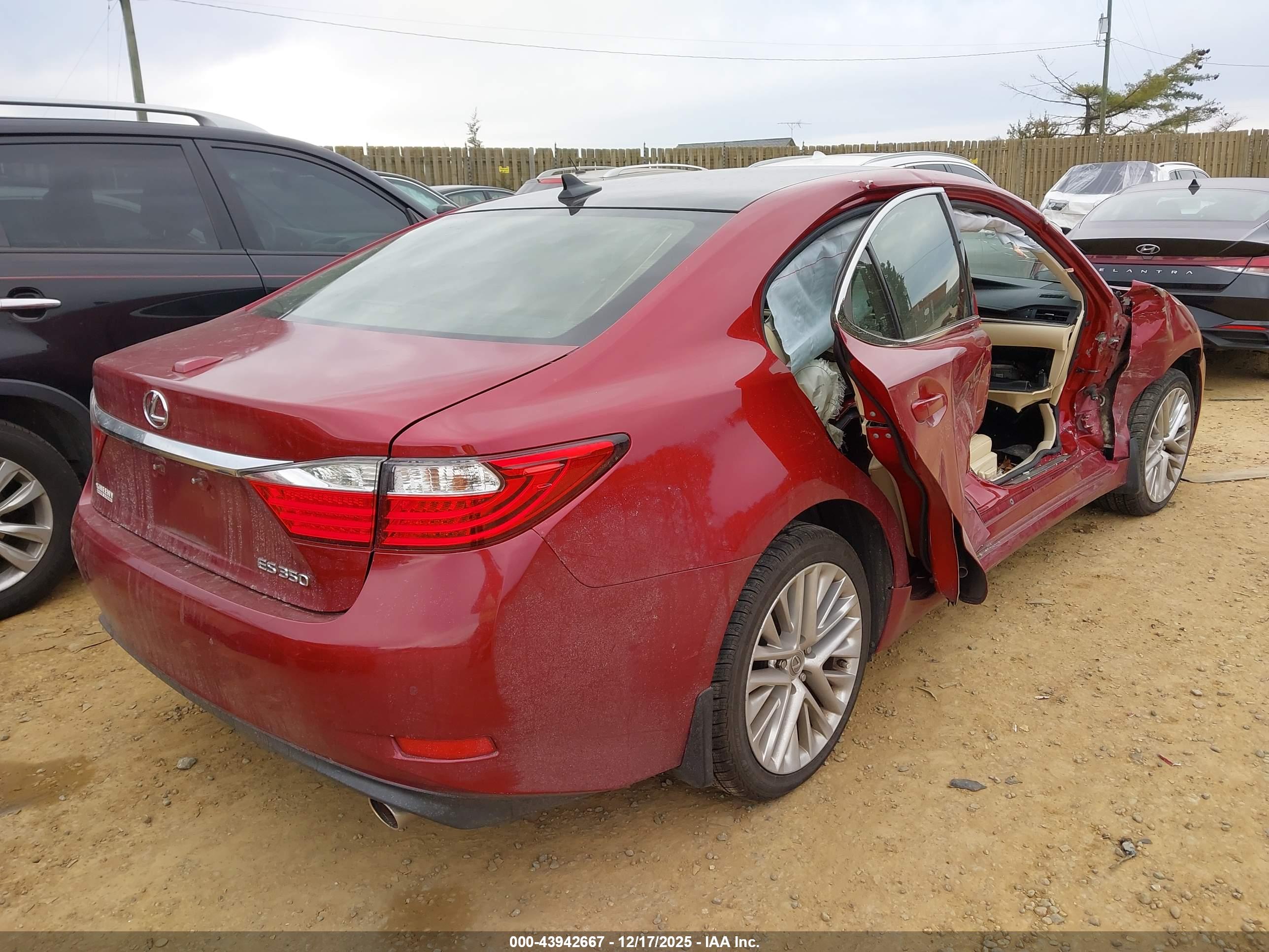 LEXUS ES image 4