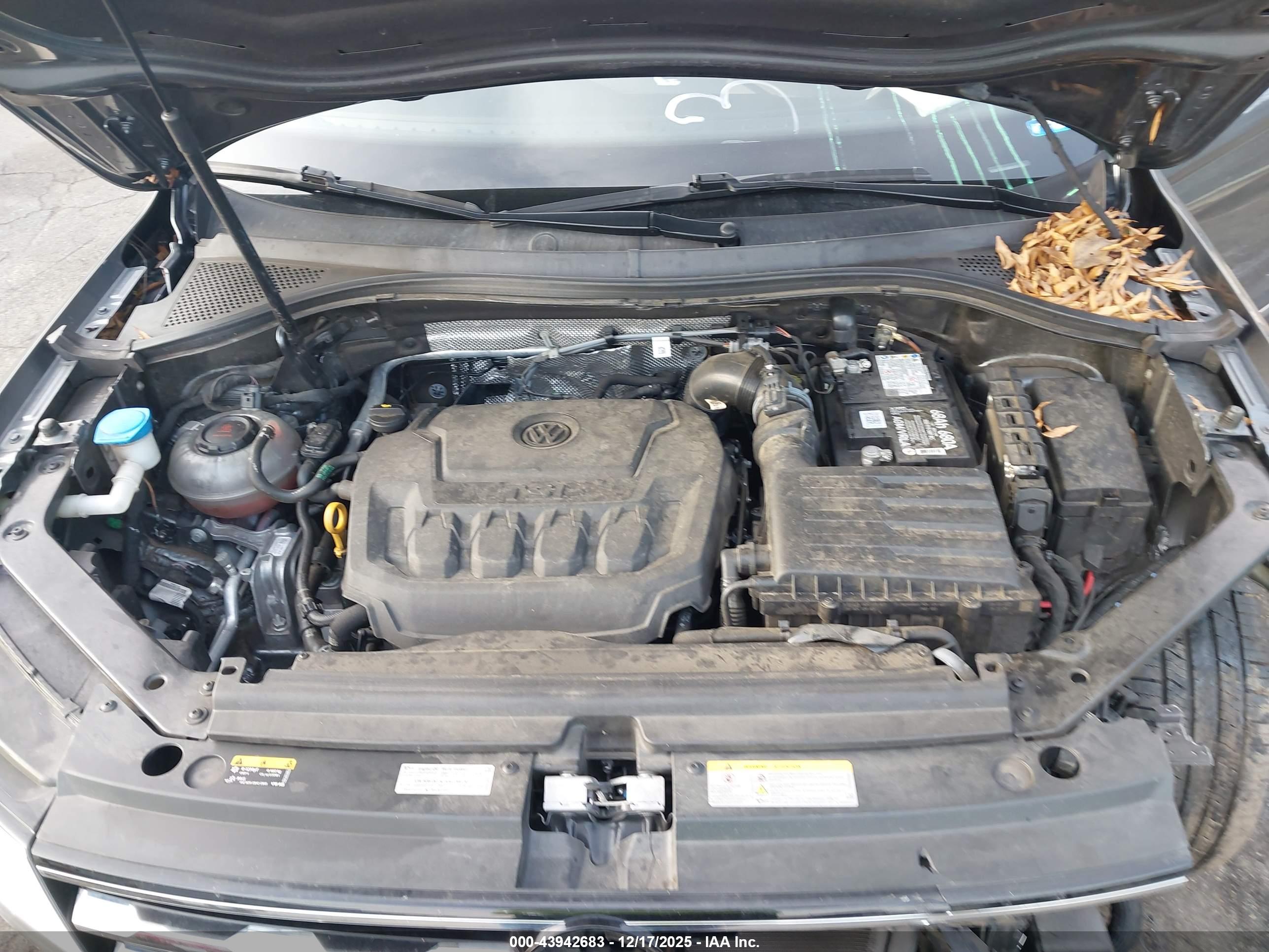 VOLKSWAGEN TIGUAN image 10