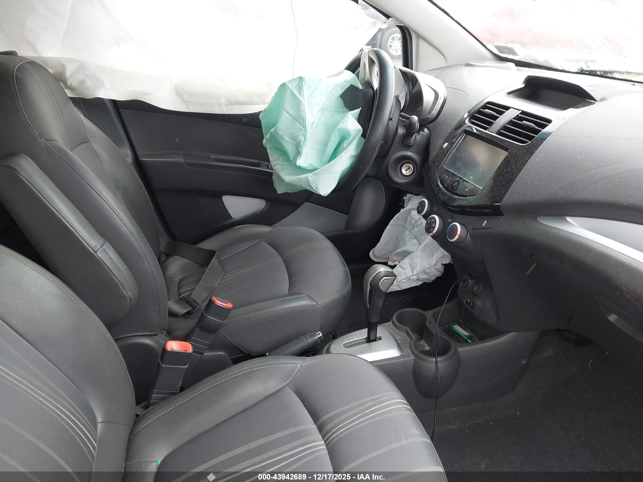 CHEVROLET SPARK image 5