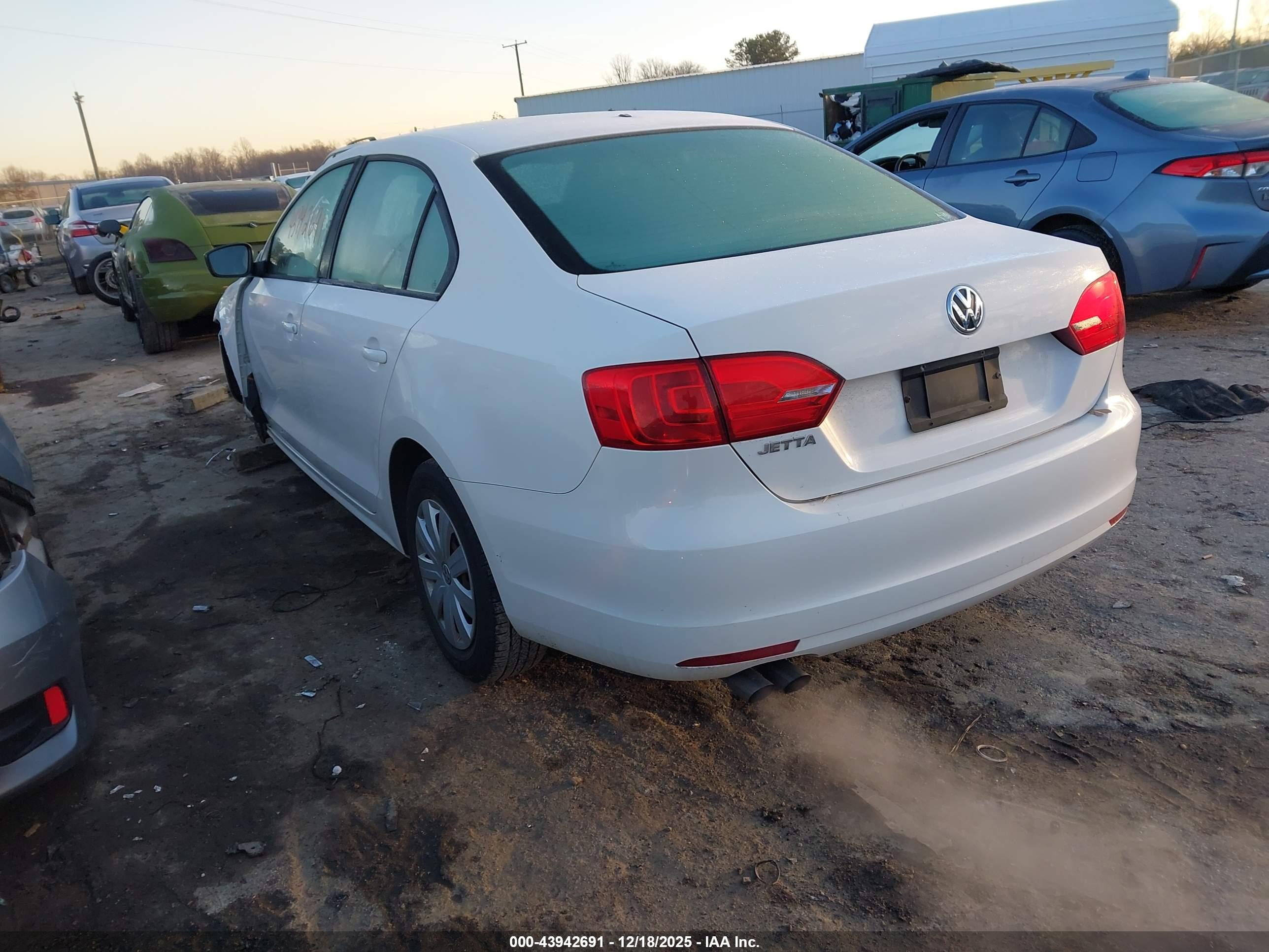 VOLKSWAGEN JETTA image 3