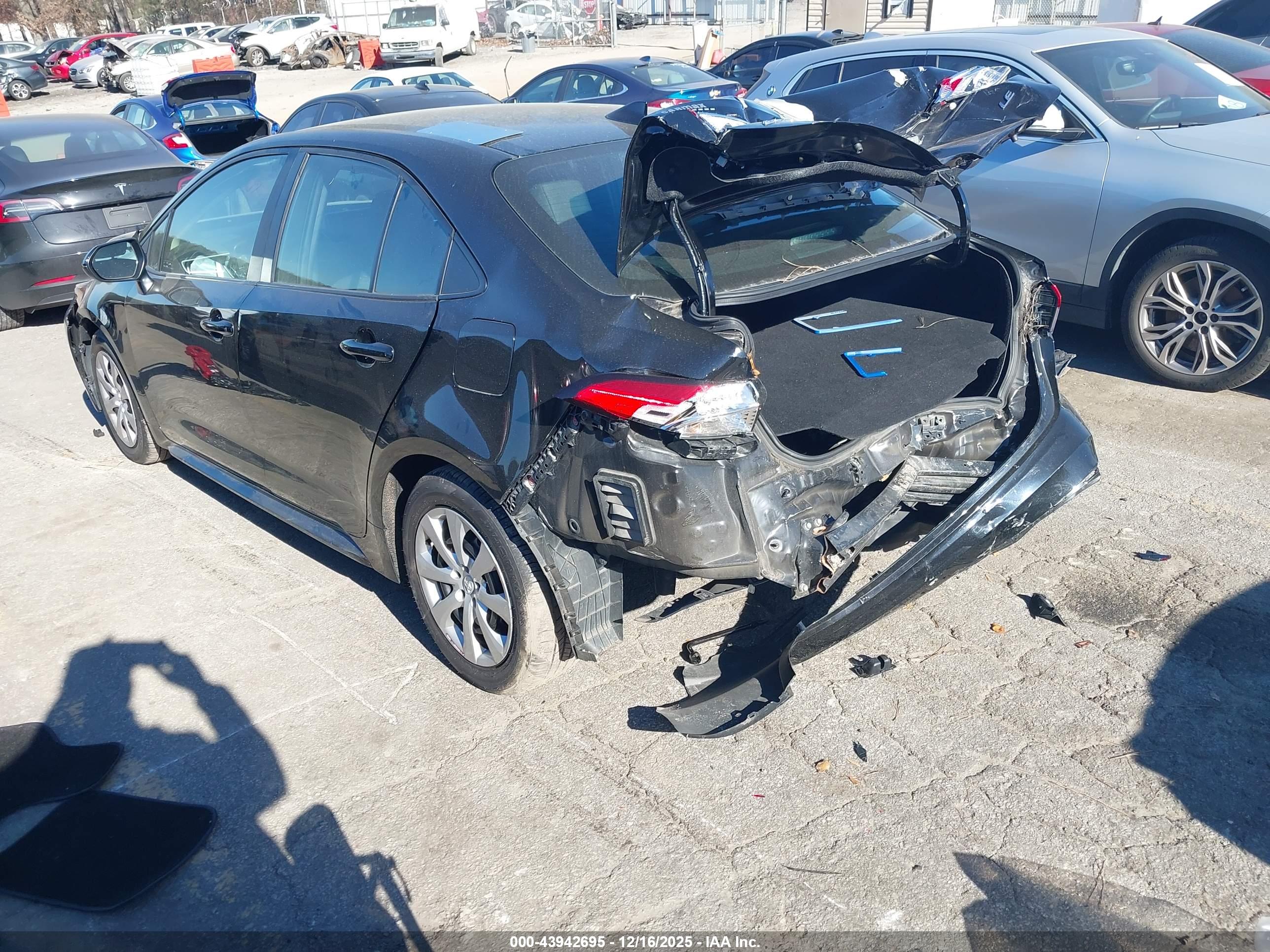 TOYOTA COROLLA image 3