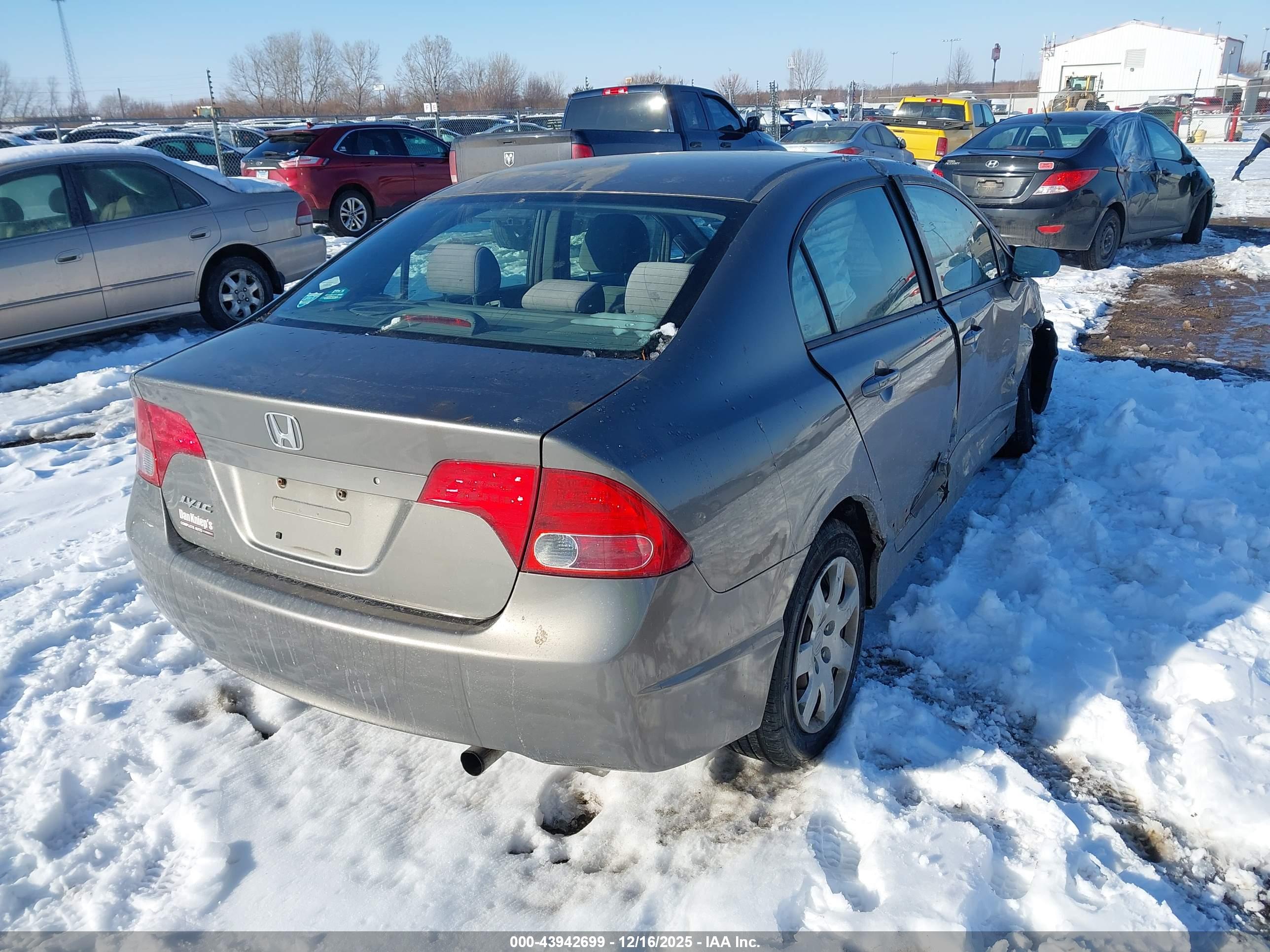 HONDA CIVIC image 4
