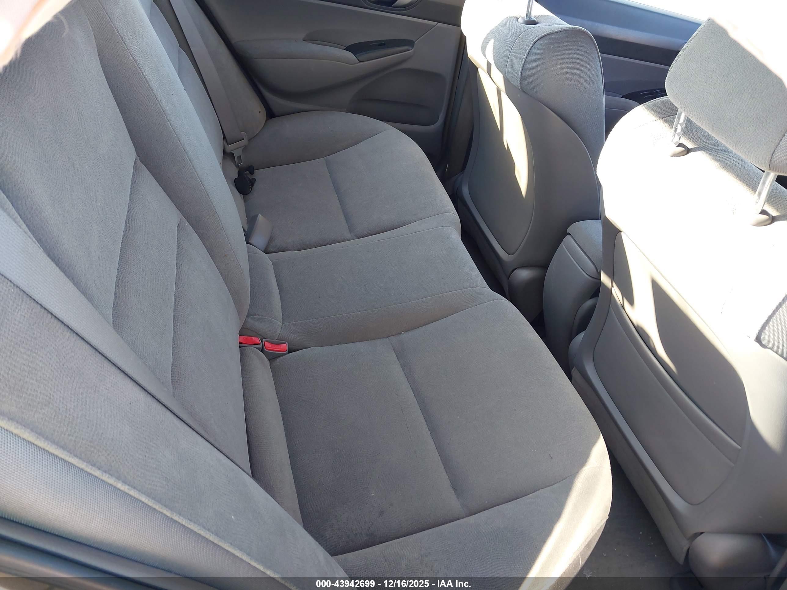 HONDA CIVIC image 8