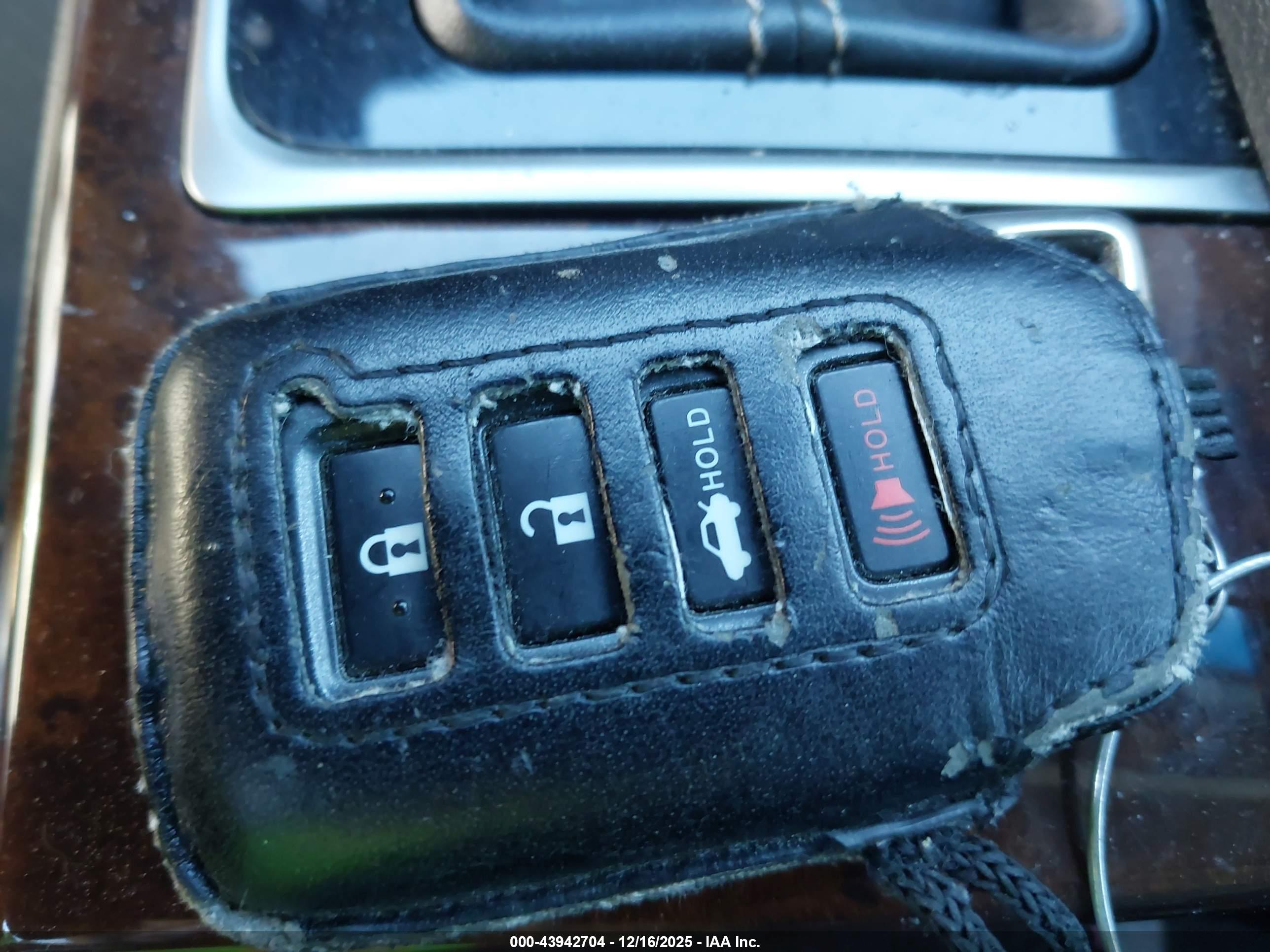 LEXUS ES image 11