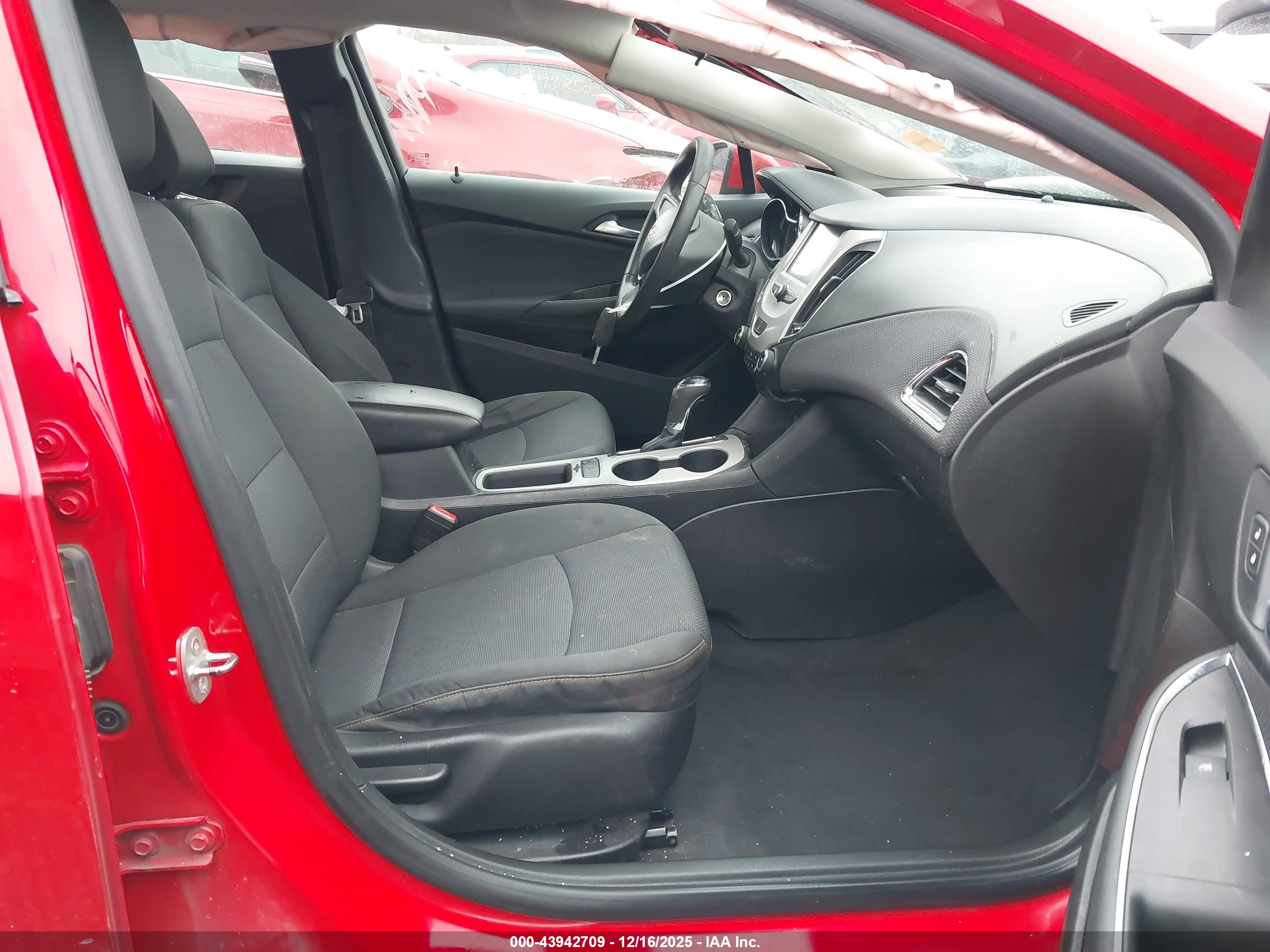 CHEVROLET CRUZE image 5