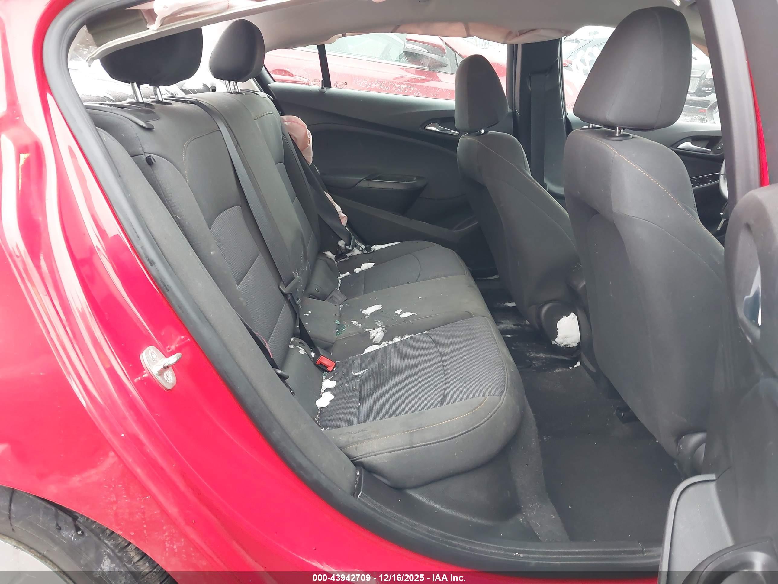 CHEVROLET CRUZE image 8
