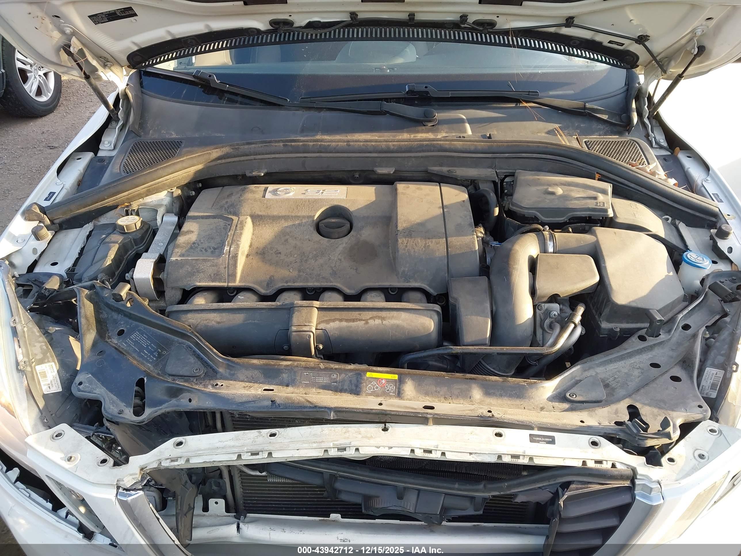 VOLVO XC60 image 10