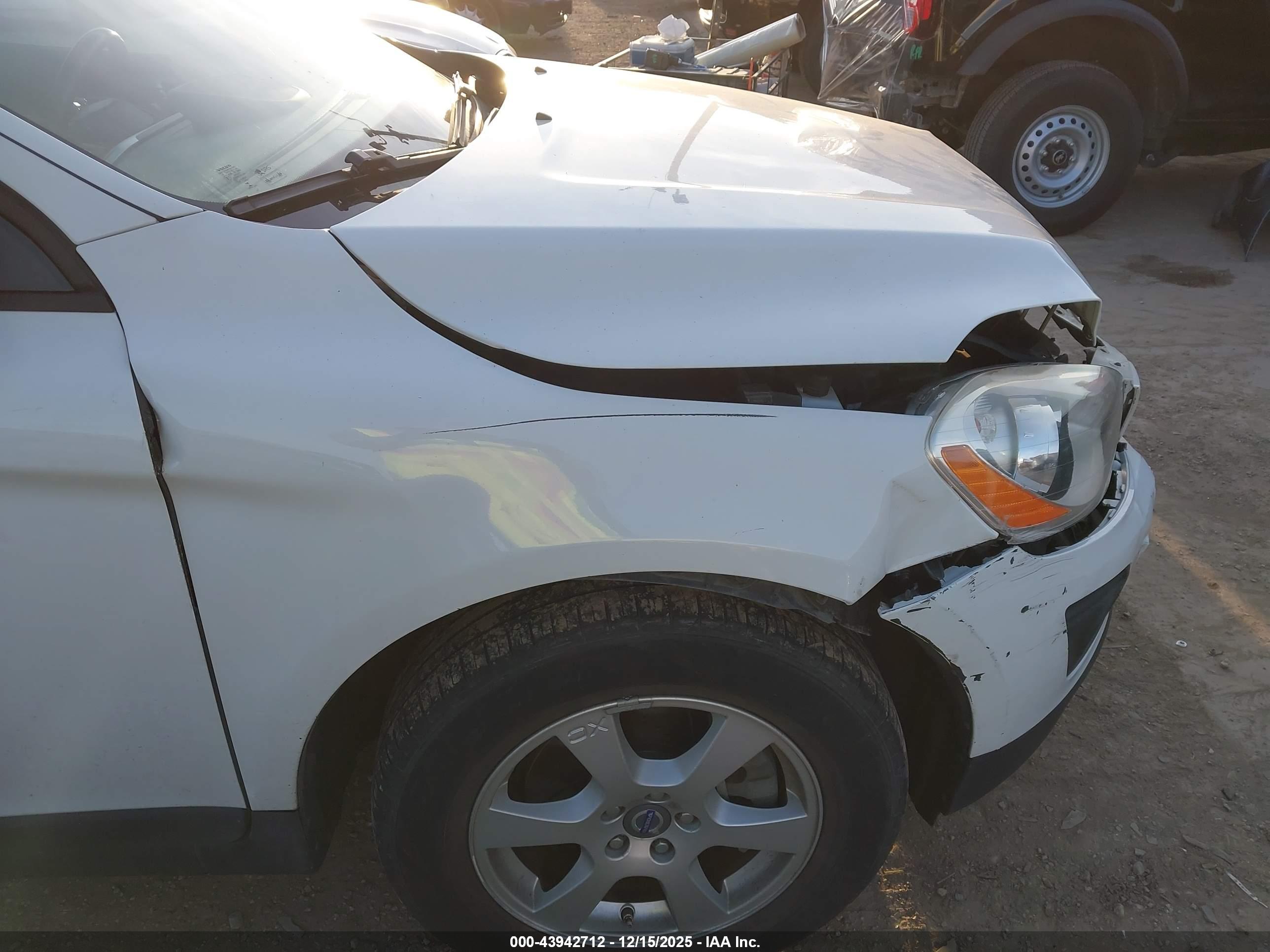 VOLVO XC60 image 6