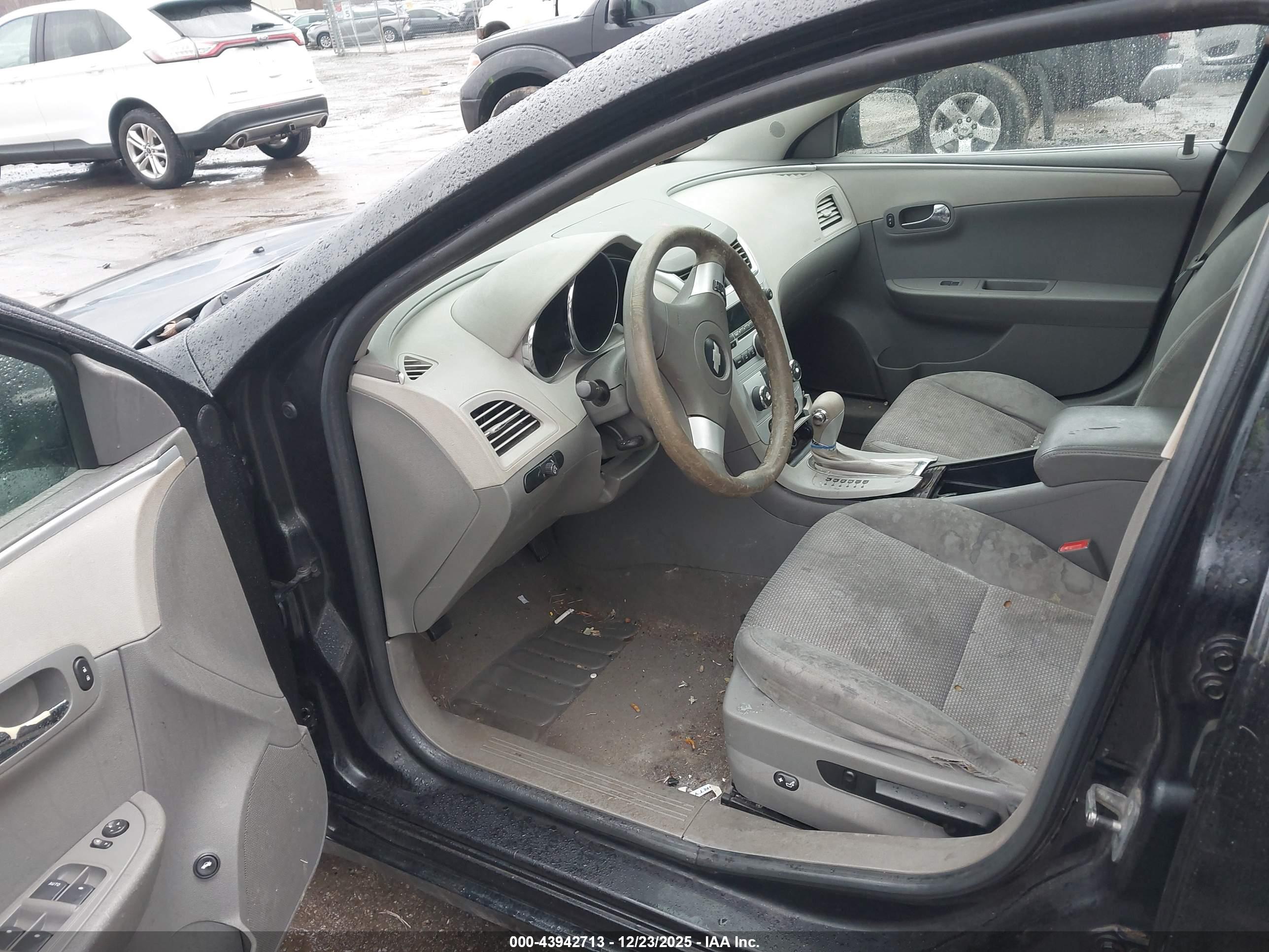 CHEVROLET MALIBU image 9