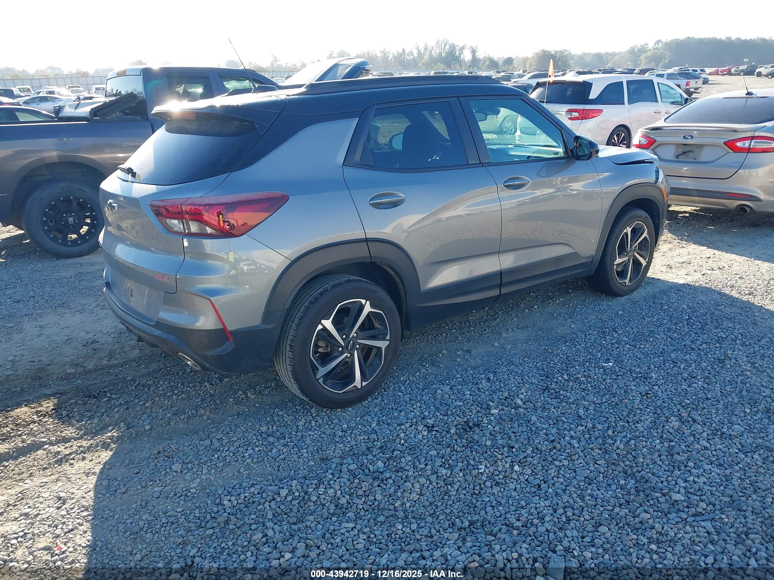 CHEVROLET TRAILBLAZER image 4