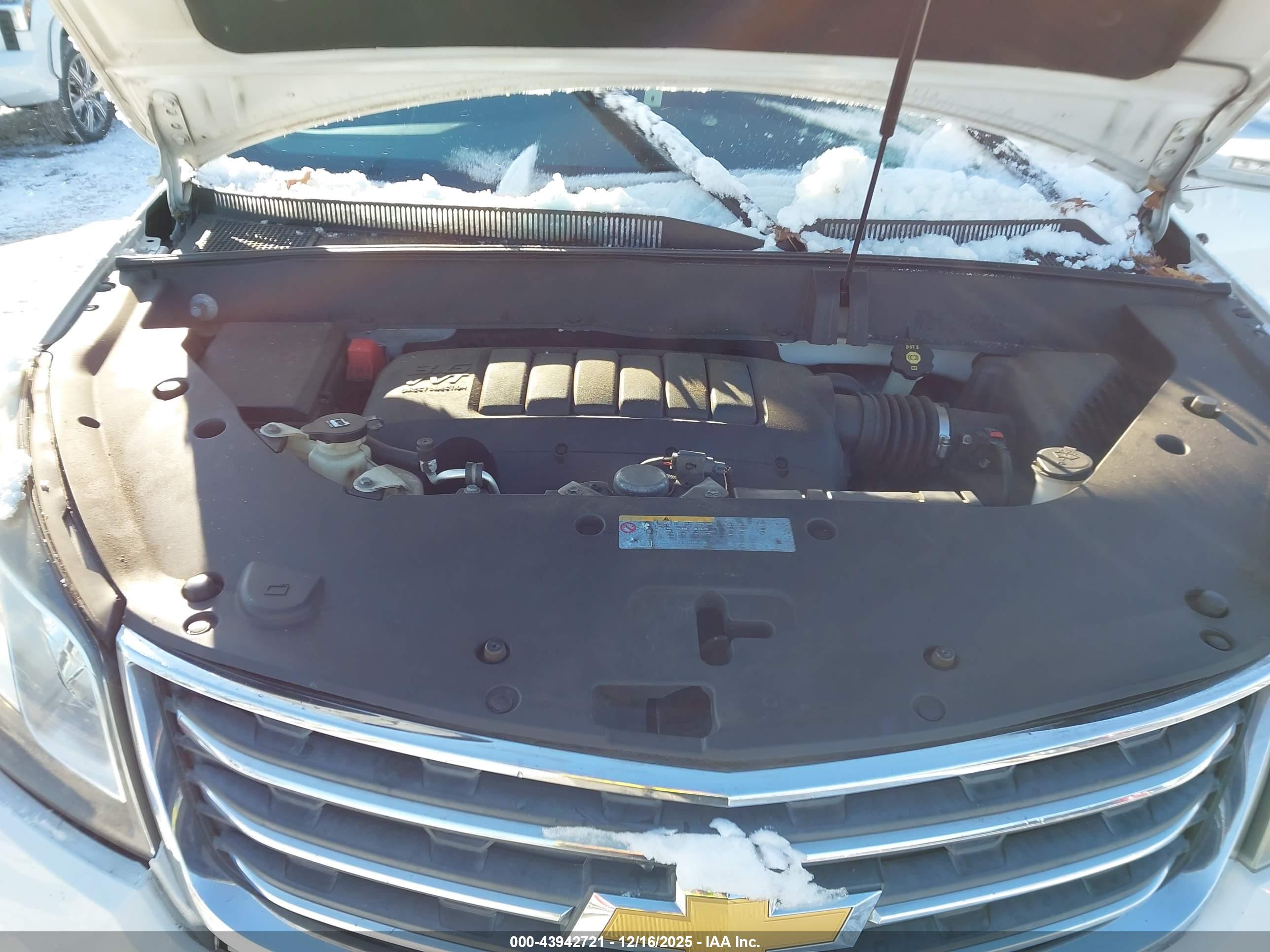 CHEVROLET TRAVERSE image 10