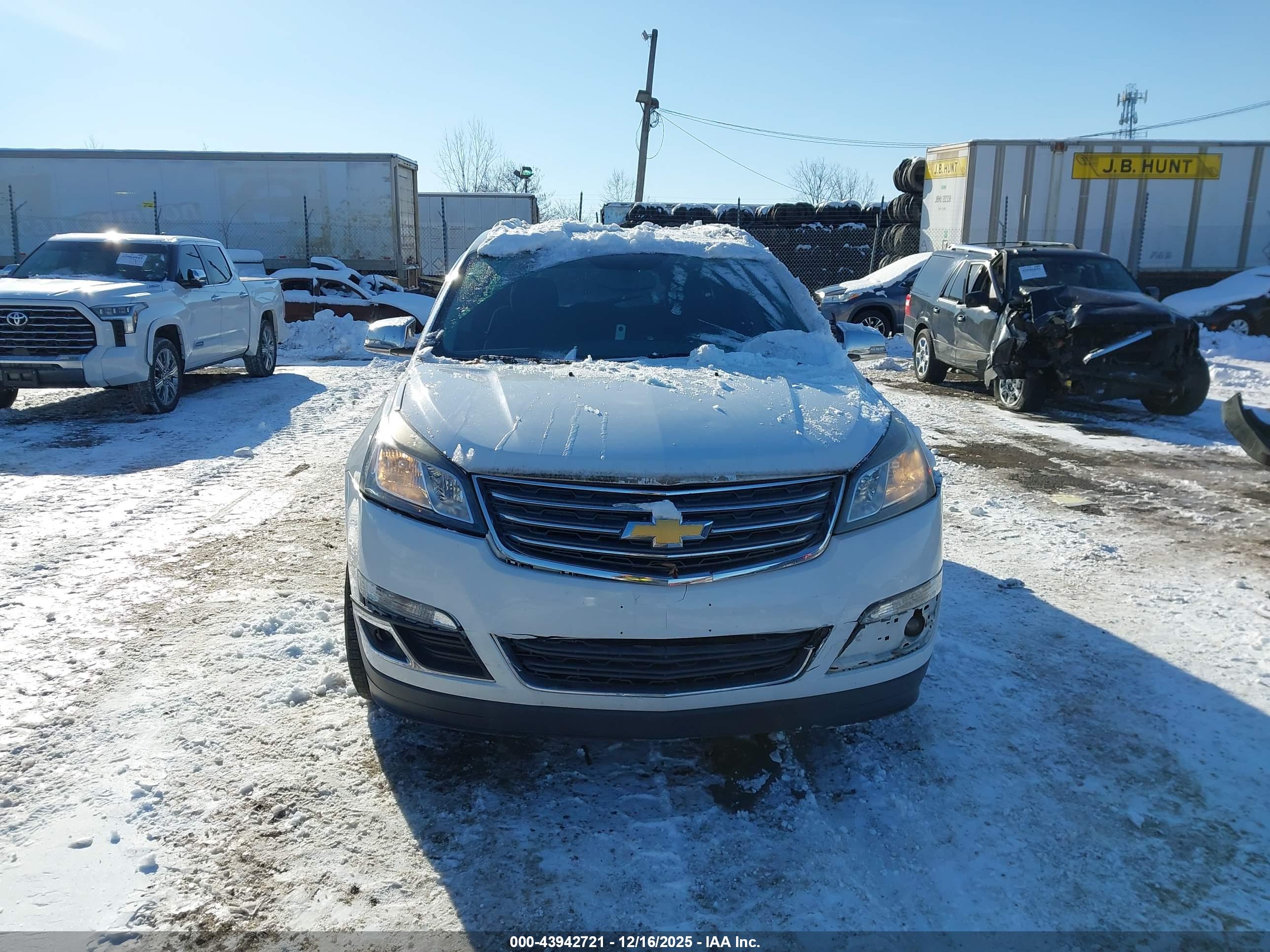 CHEVROLET TRAVERSE image 6