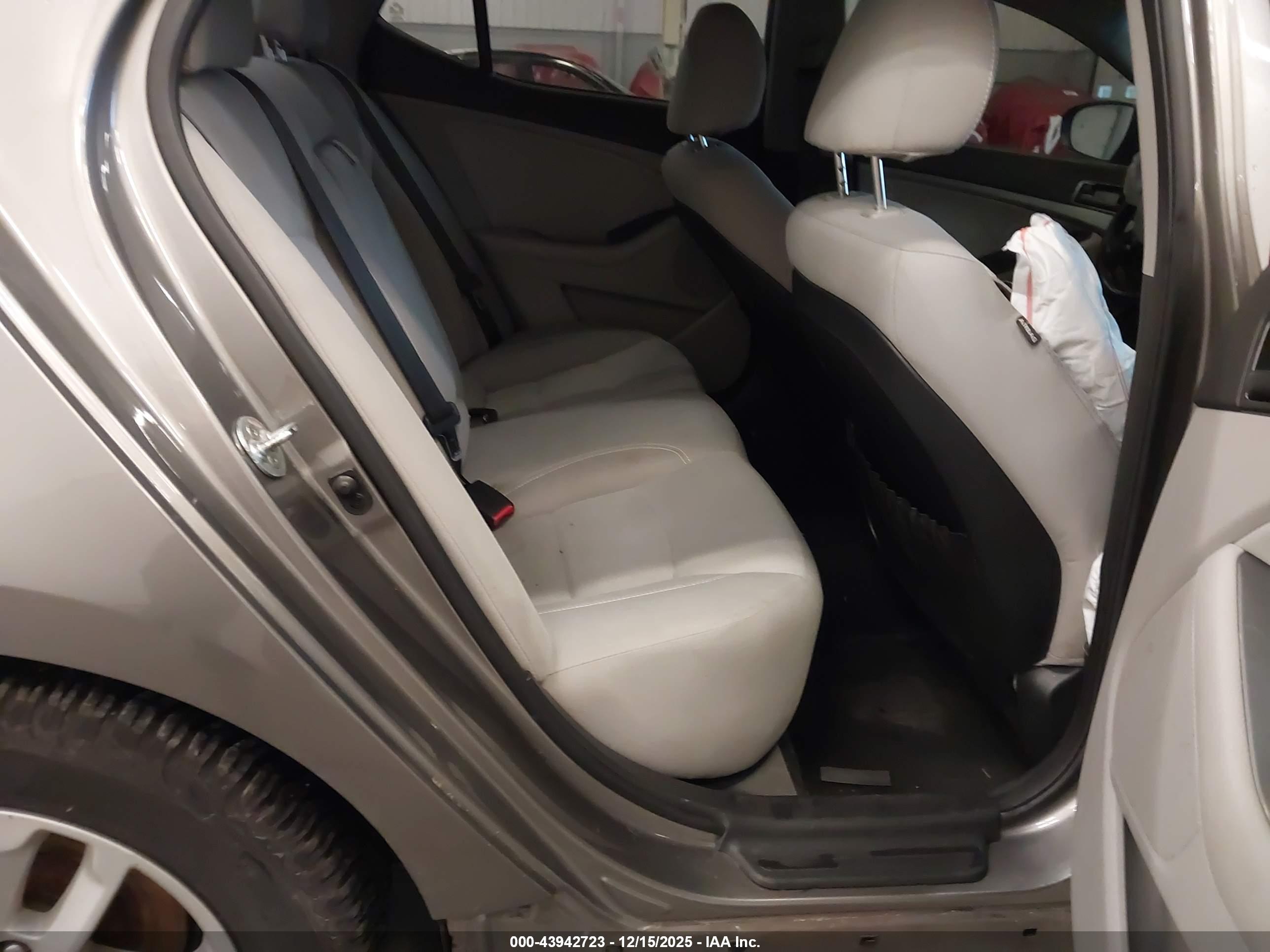 KIA OPTIMA image 8