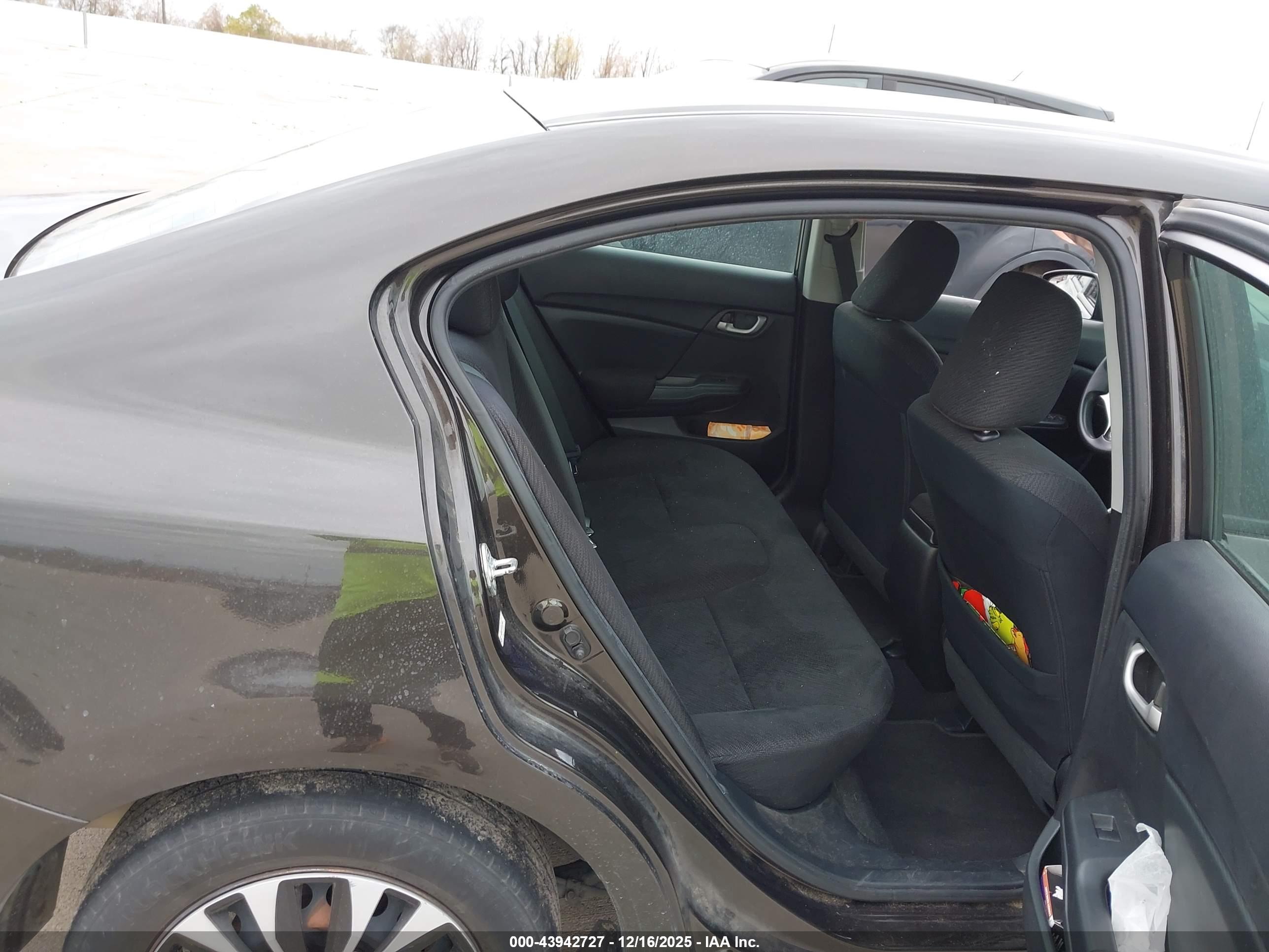HONDA CIVIC image 8