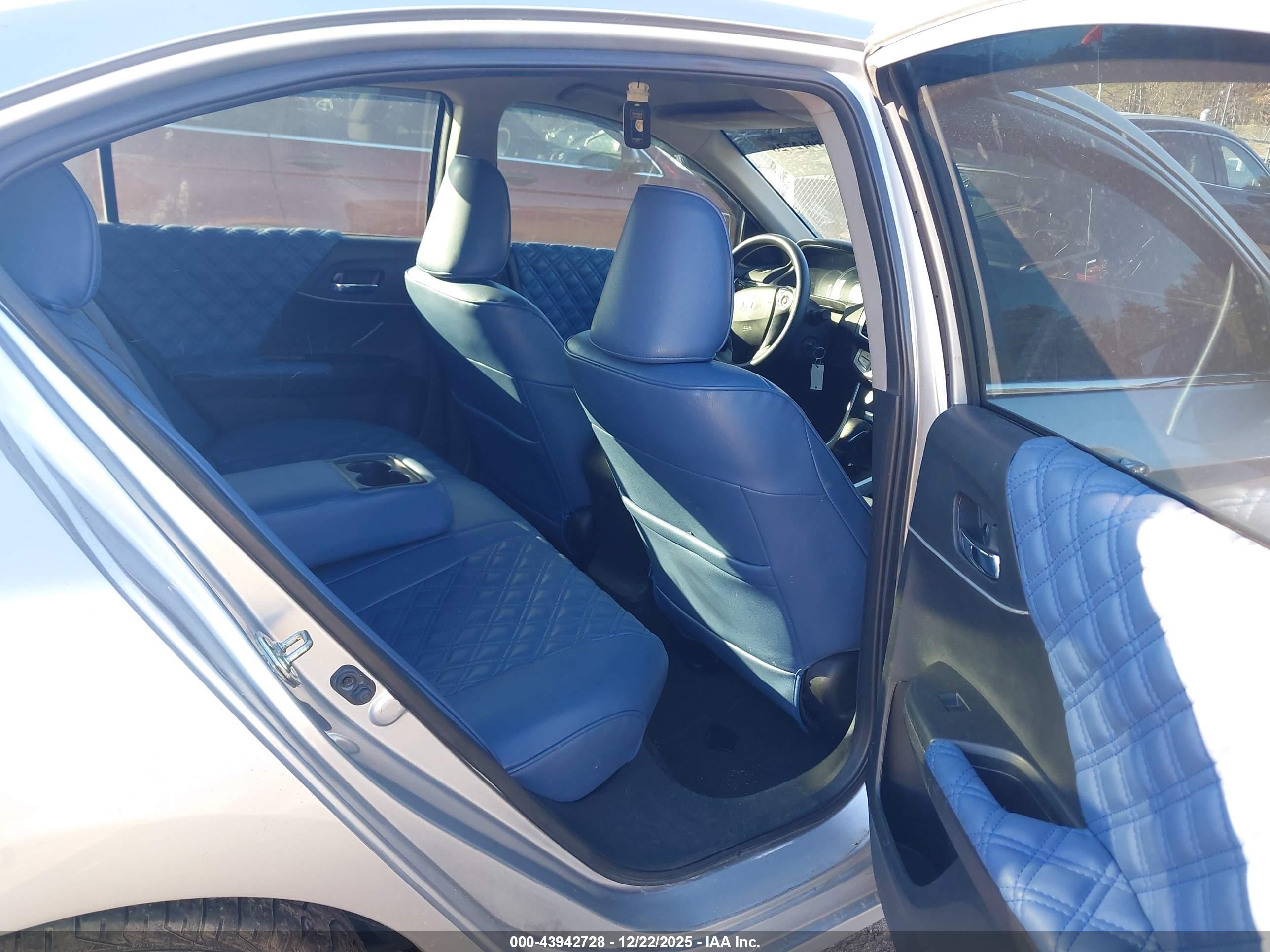HONDA ACCORD image 8