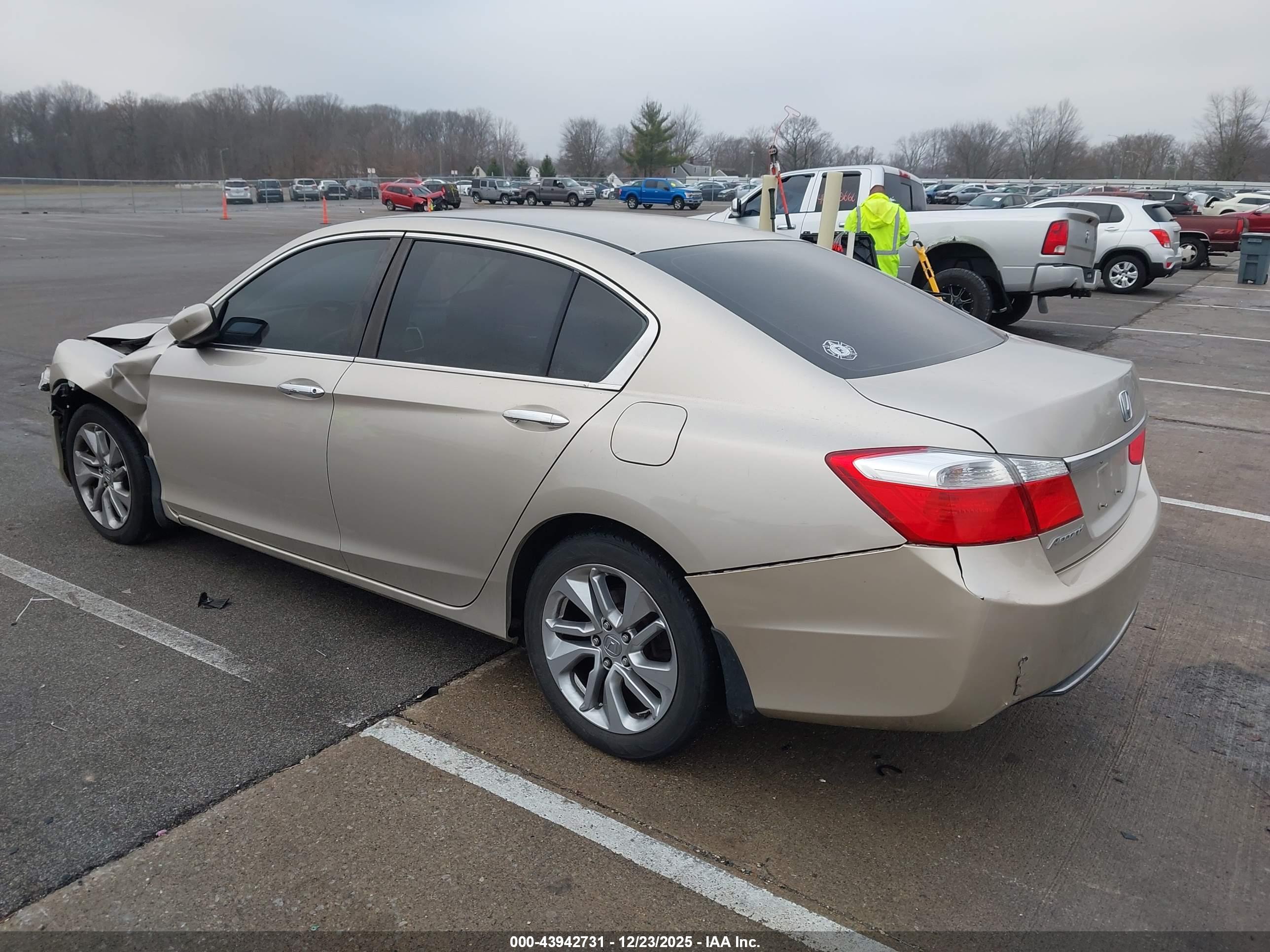 HONDA ACCORD image 3