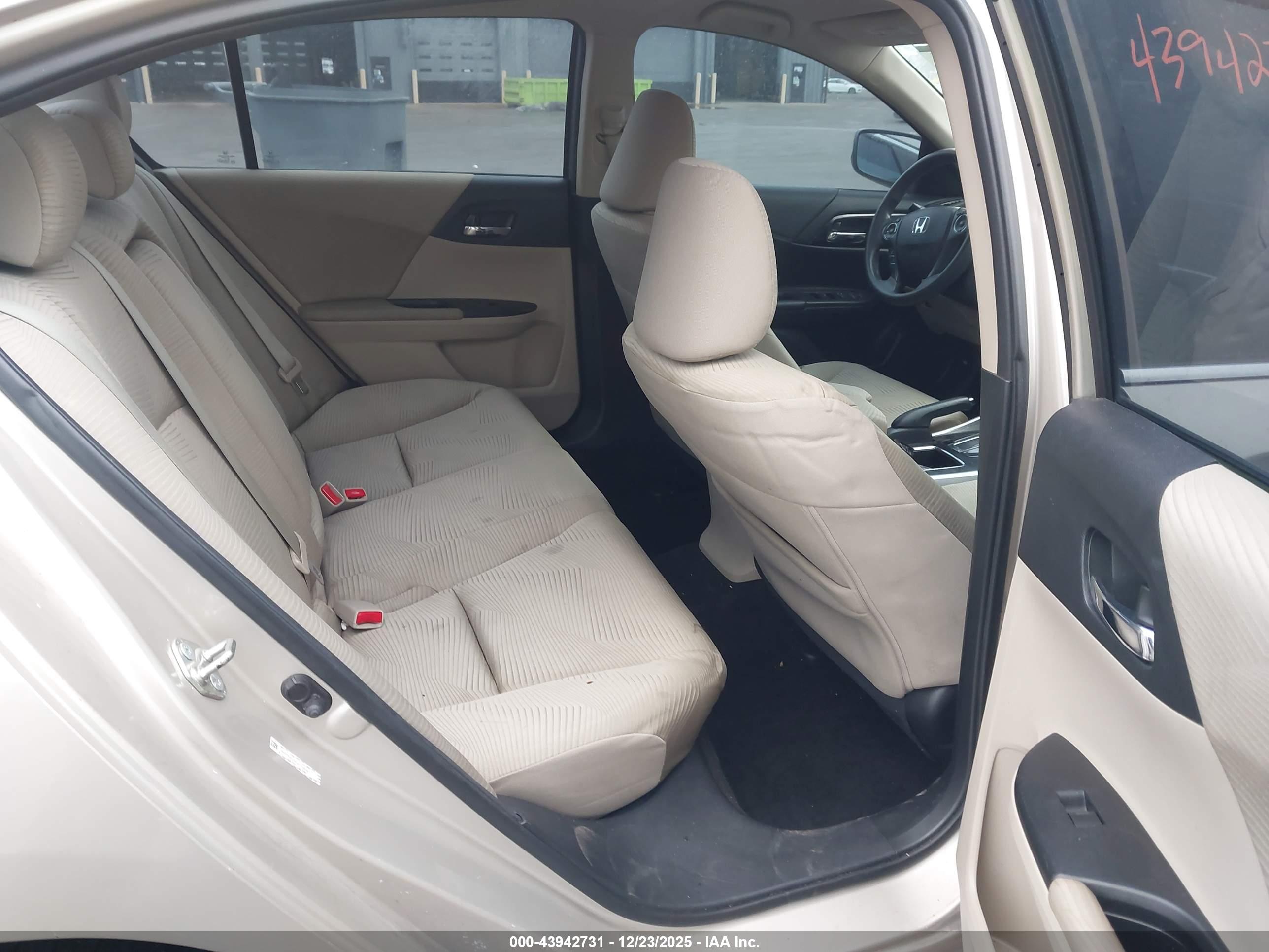 HONDA ACCORD image 8