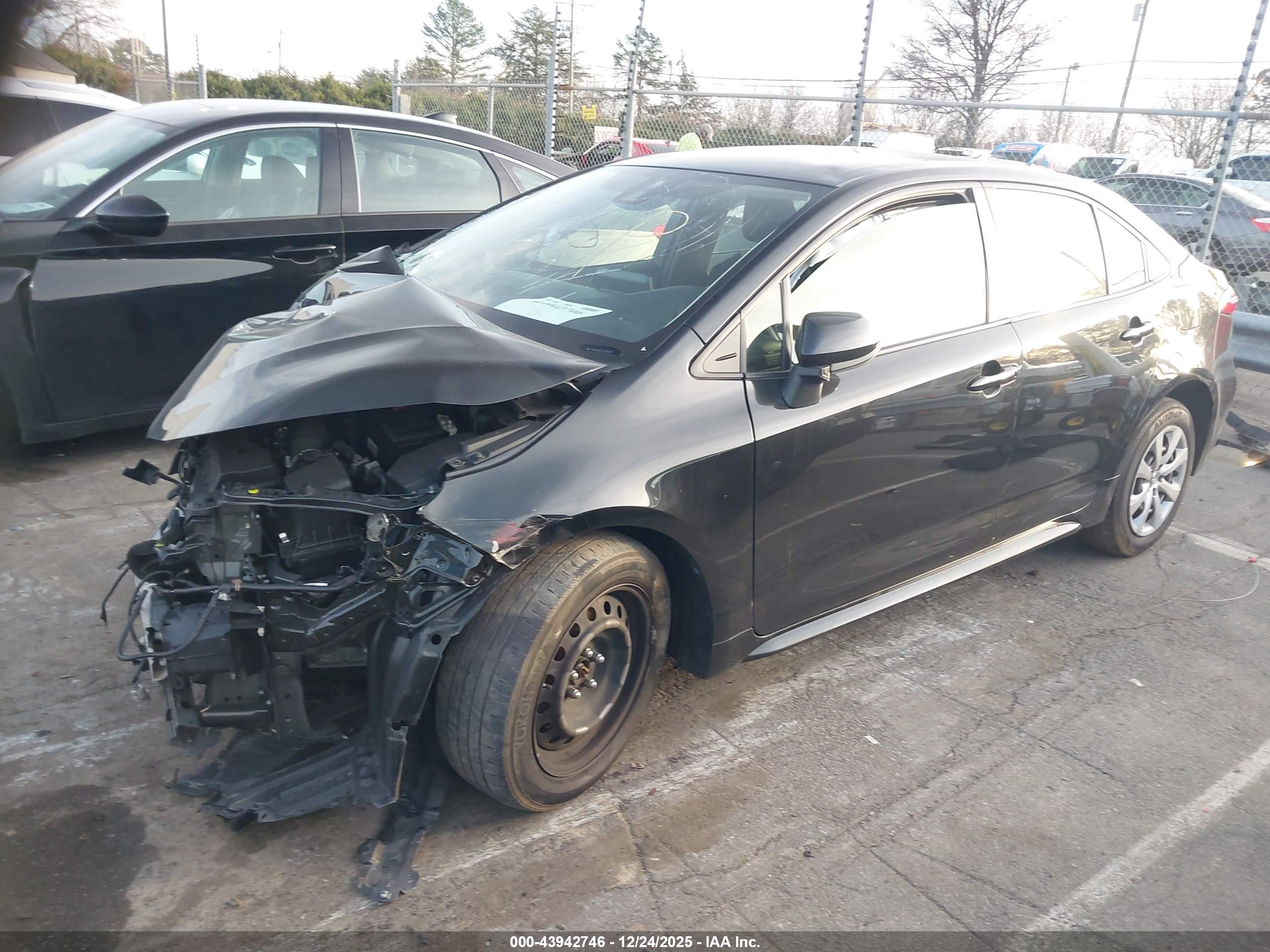 TOYOTA COROLLA image 2