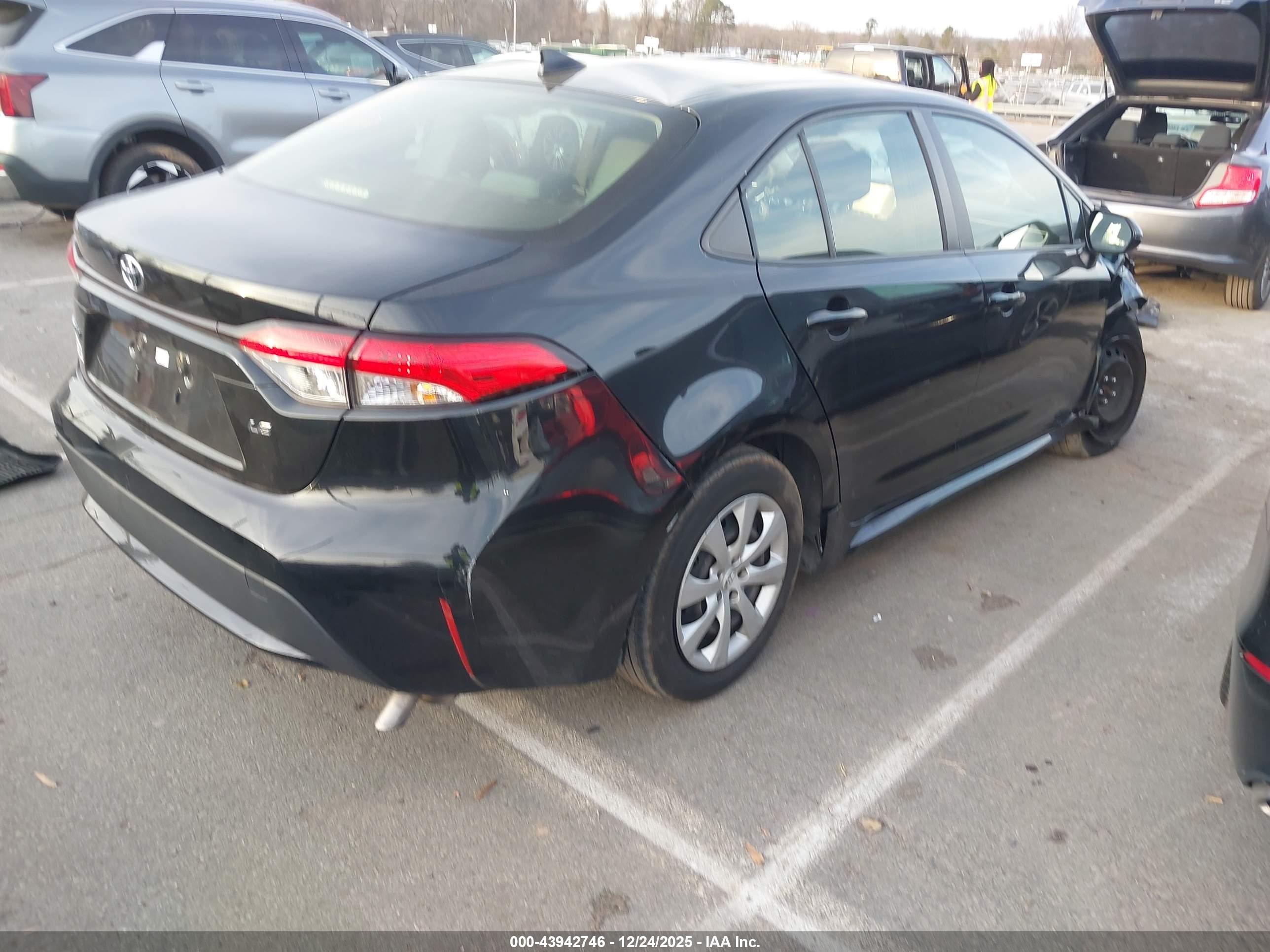 TOYOTA COROLLA image 4